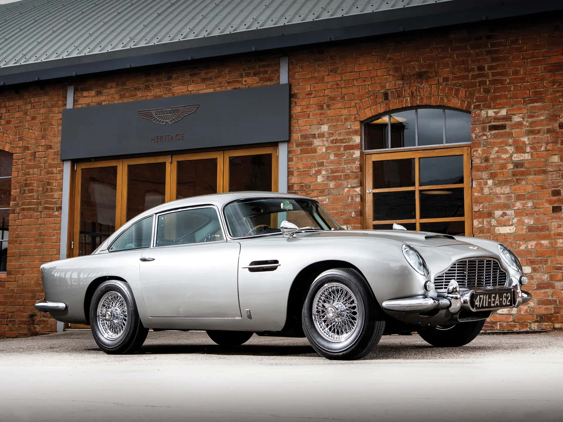 1965 Aston Martin DB5 "Bond Car" sold for $6,385,000