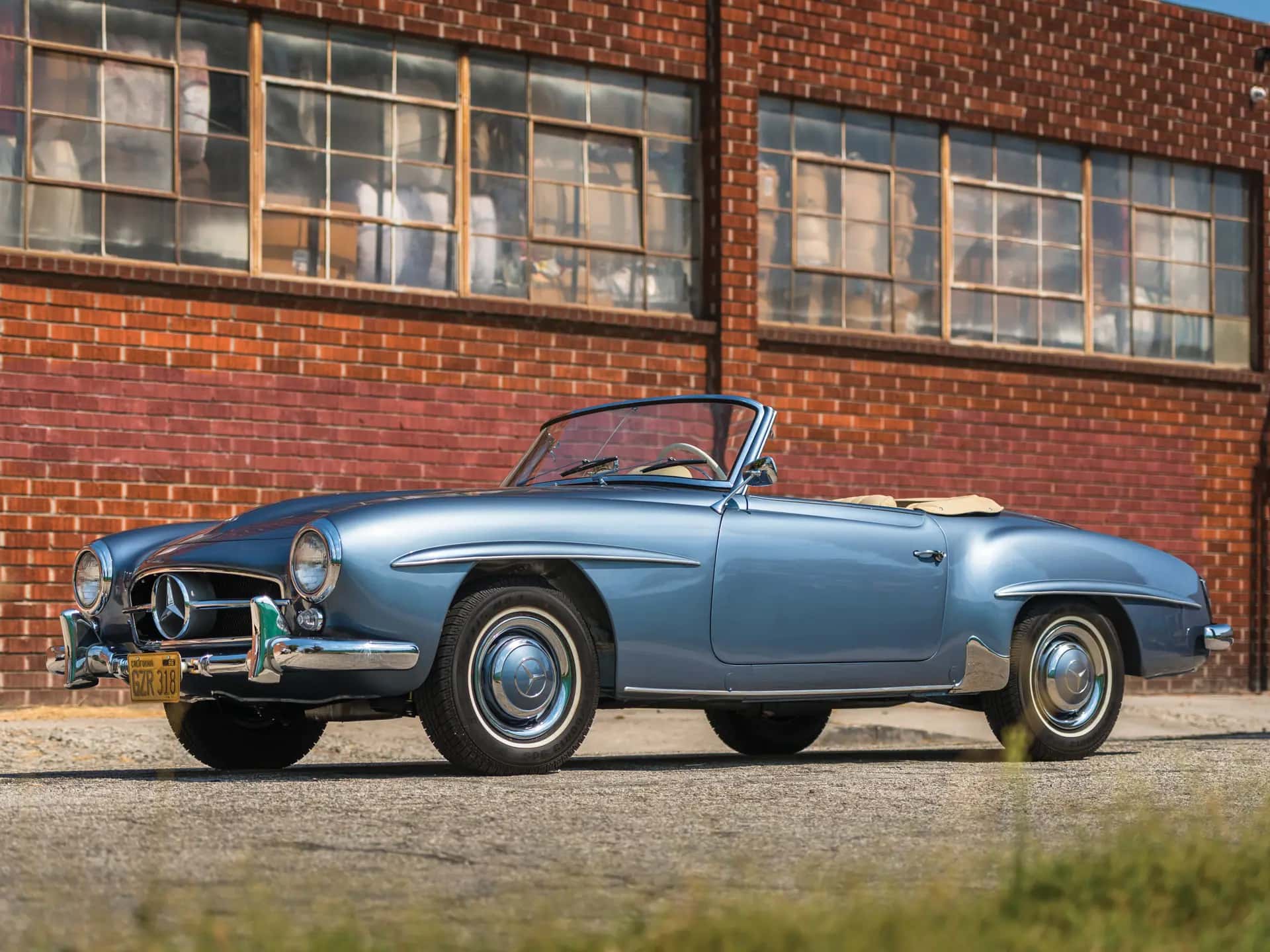 1957 Mercedes-Benz 190 SL sold for $134,400