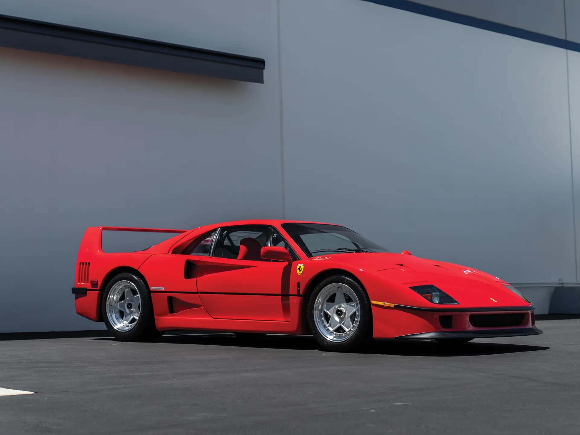 1991 Ferrari F40 sold for $1,682,500