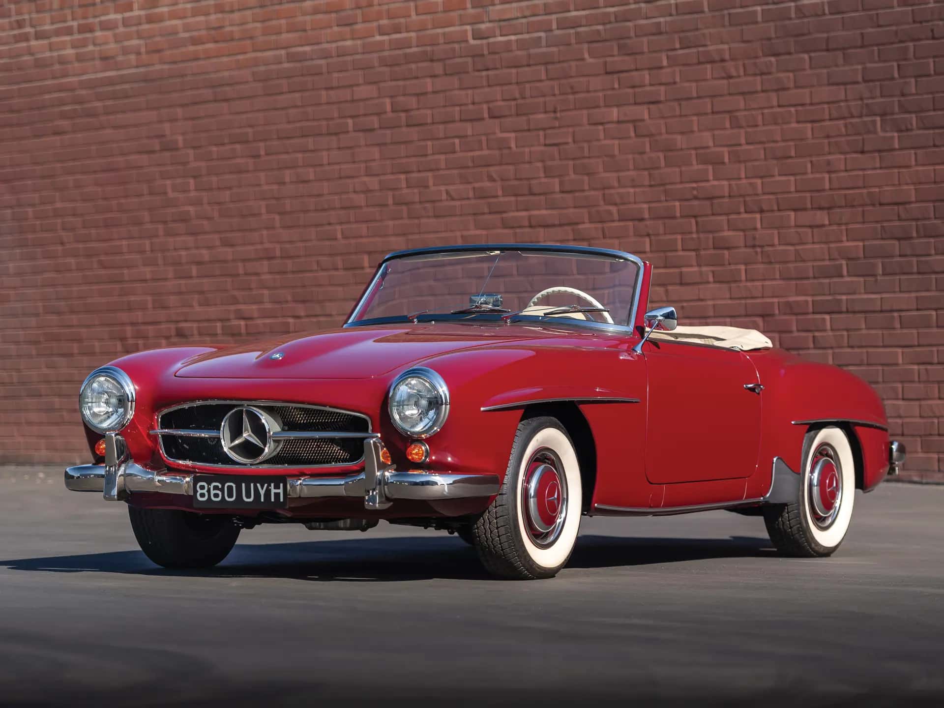 1960 Mercedes-Benz 190 SL sold for $168,000