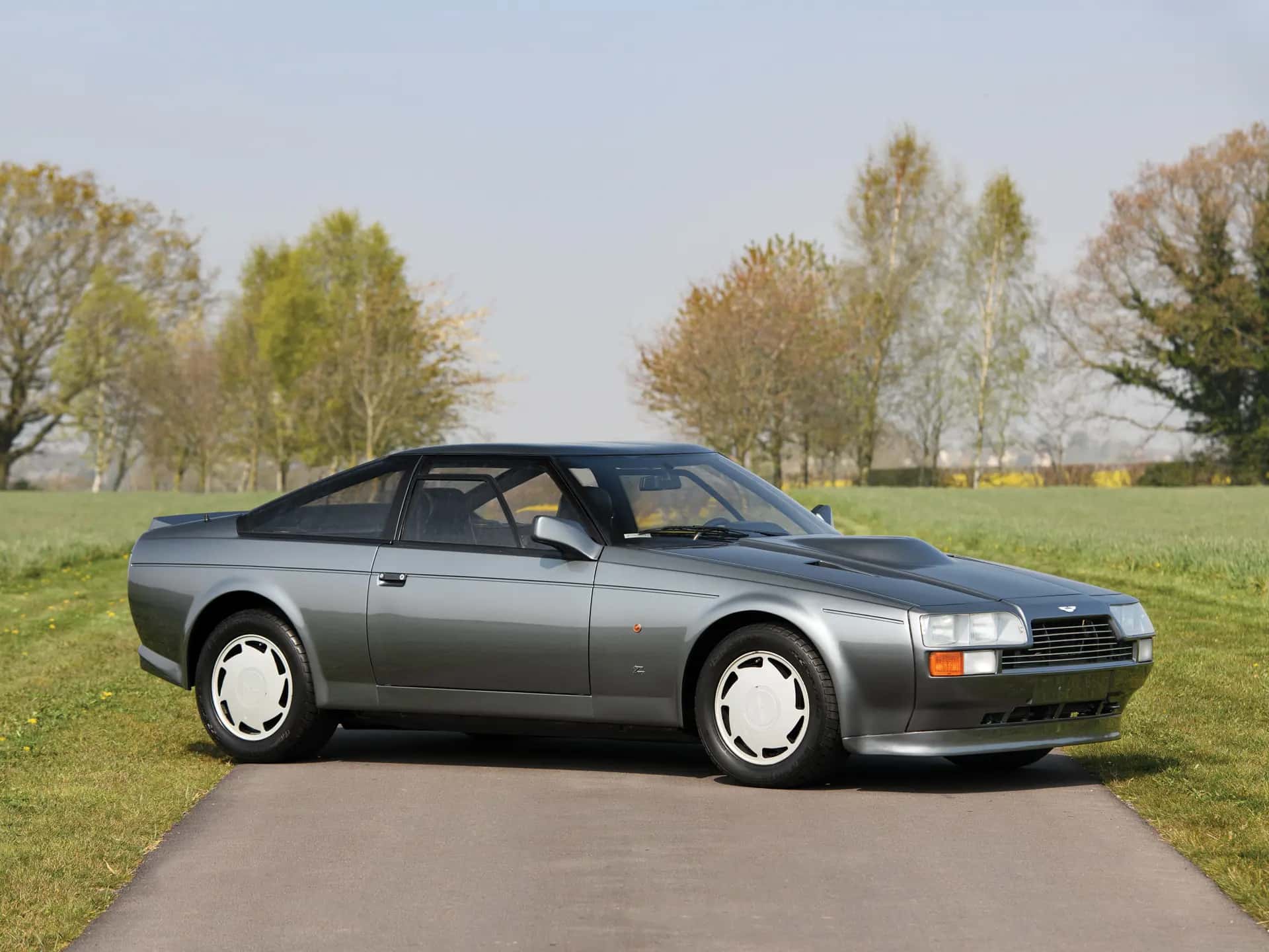 1987 Aston Martin V8 Vantage Zagato sold for €331,250