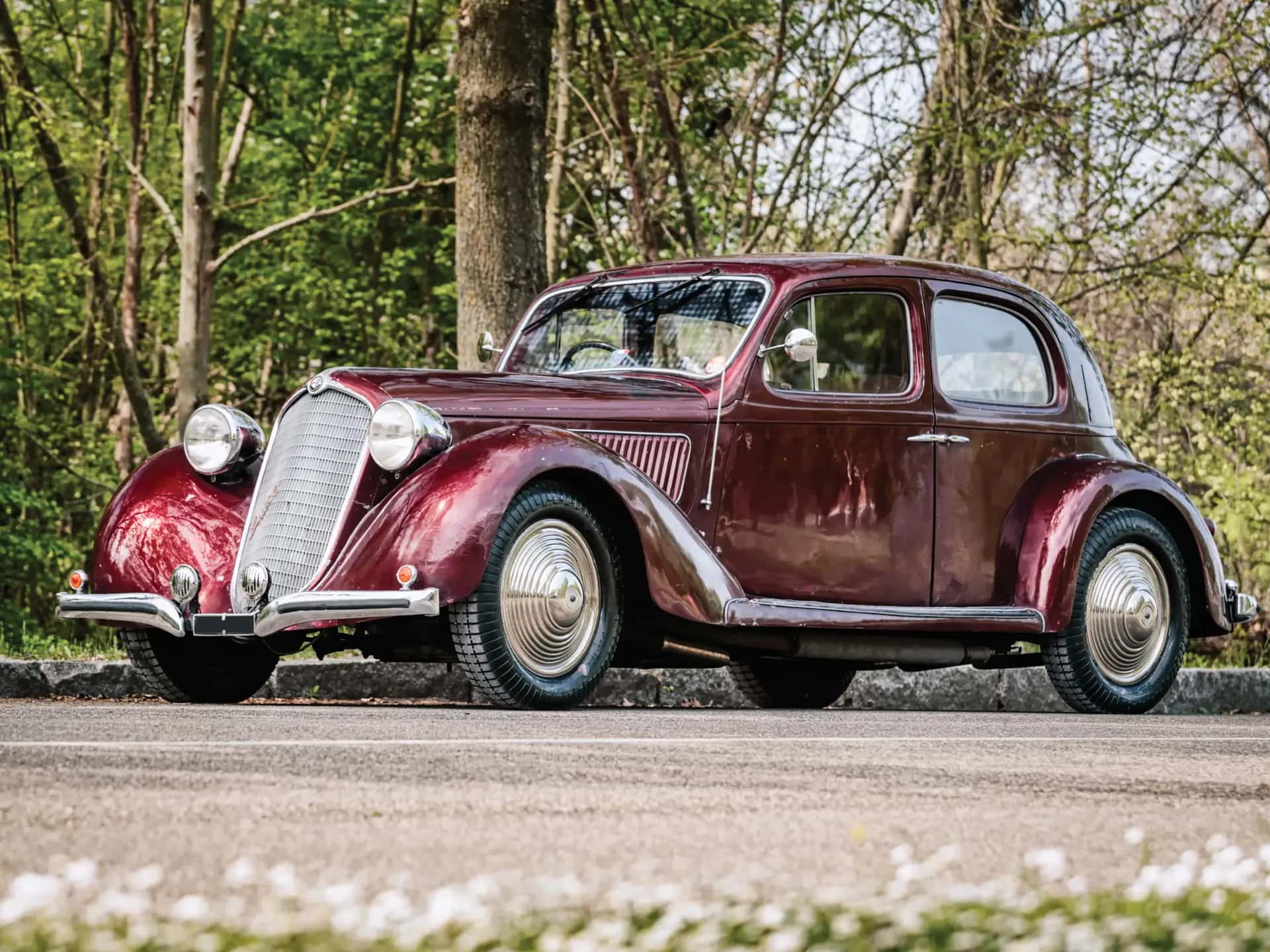 1937 Alfa Romeo 6C 2300 B Pescara Berlina sold for €263,750