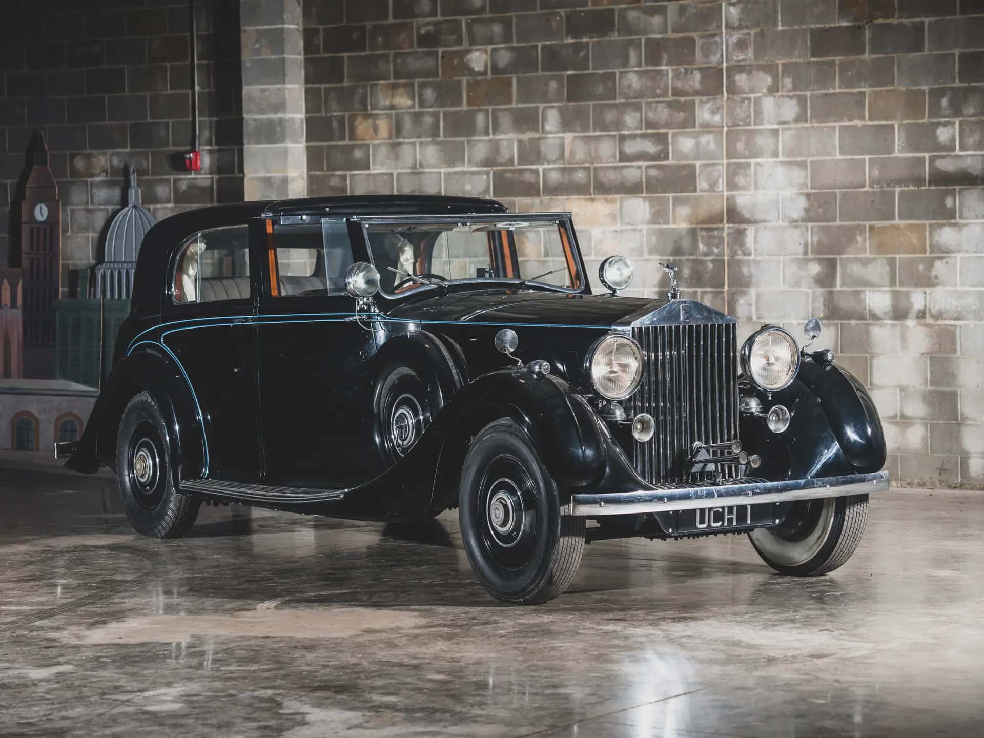 1937 Rolls-Royce Phantom III Sedanca de Ville sold for $145,600