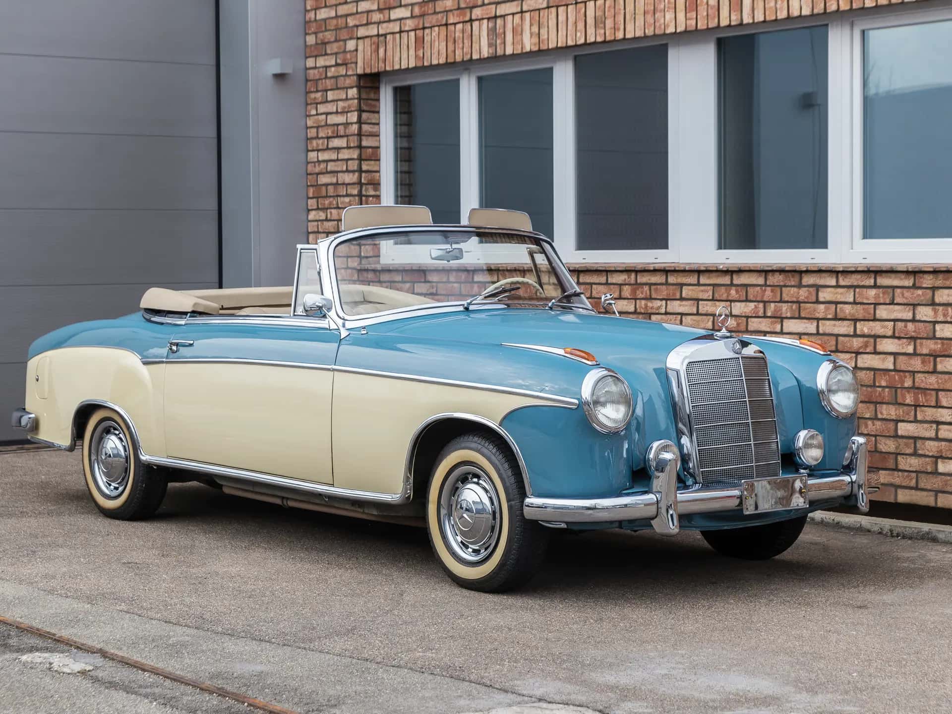 1956 Mercedes-Benz 220 S Cabriolet 'Ponton' sold for €0