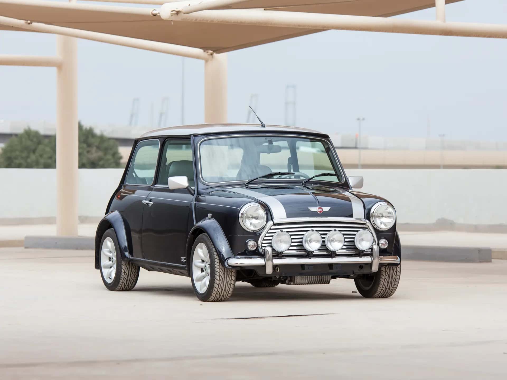 2001 Mini Cooper S sold for €14,950
