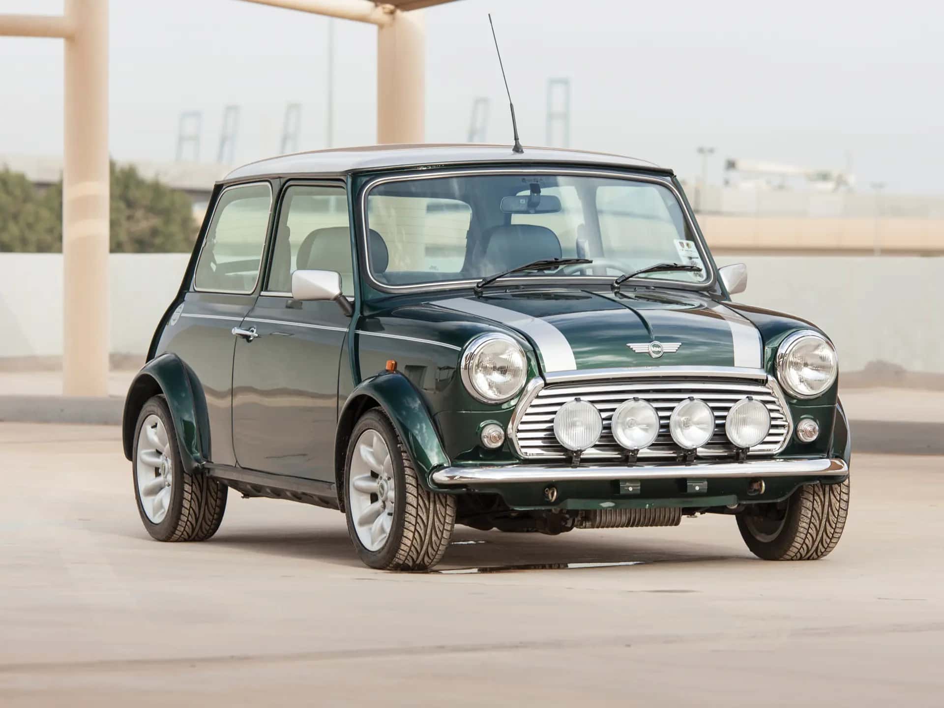 2001 Mini Cooper S sold for €18,400
