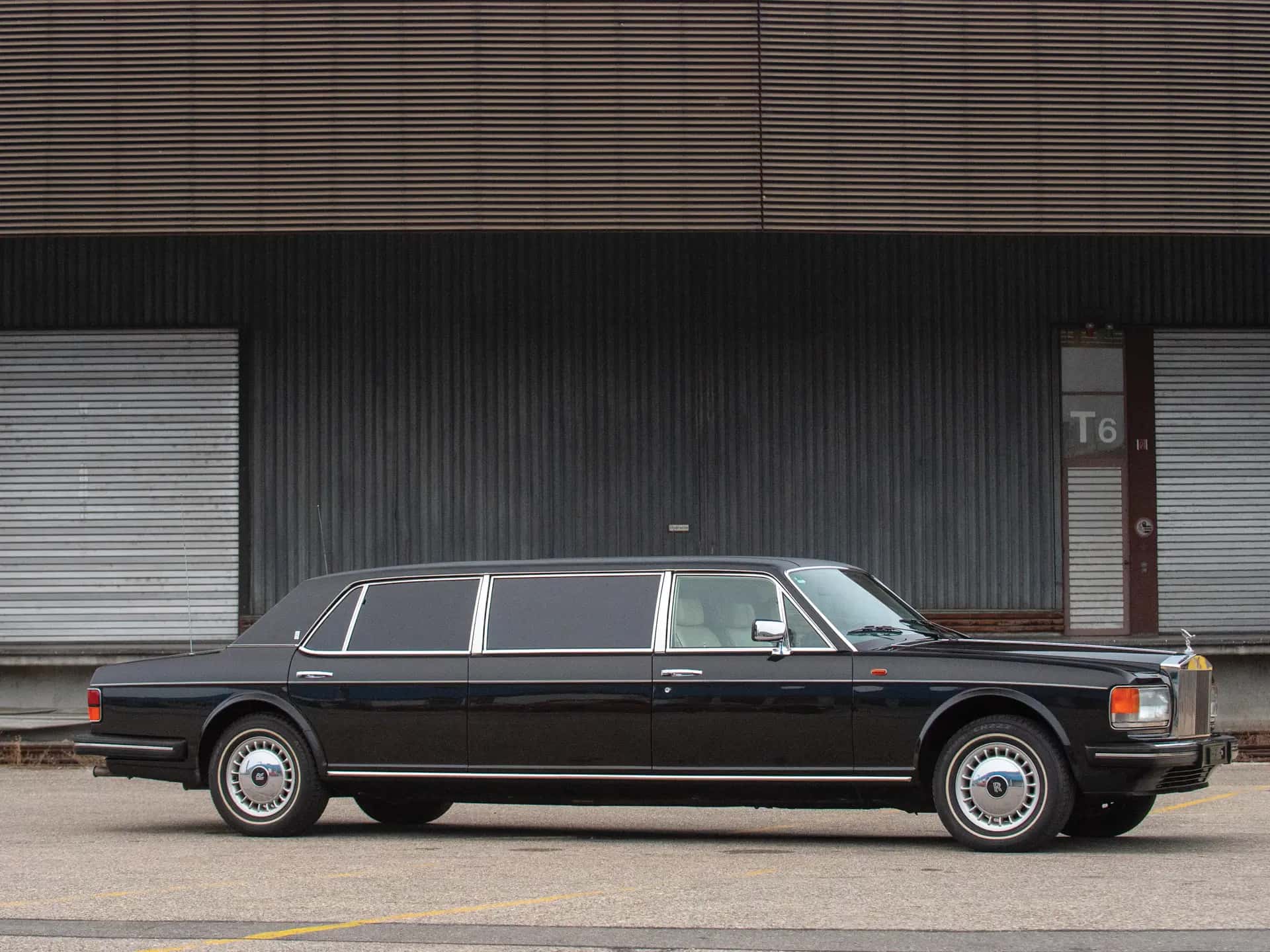 1987 Rolls-Royce Silver Spur Limousine sold for €28,750