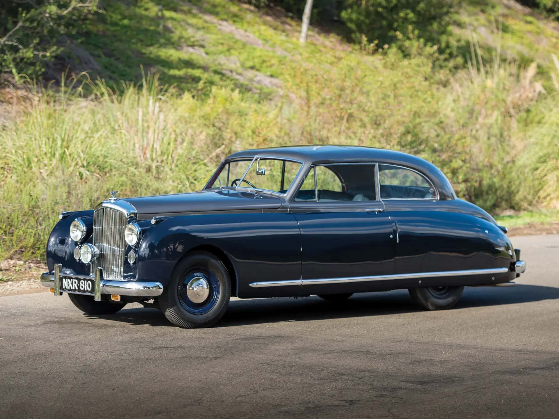 1948 Bentley Mark VI 'New Look' Two-Door Saloon sold for $224,000