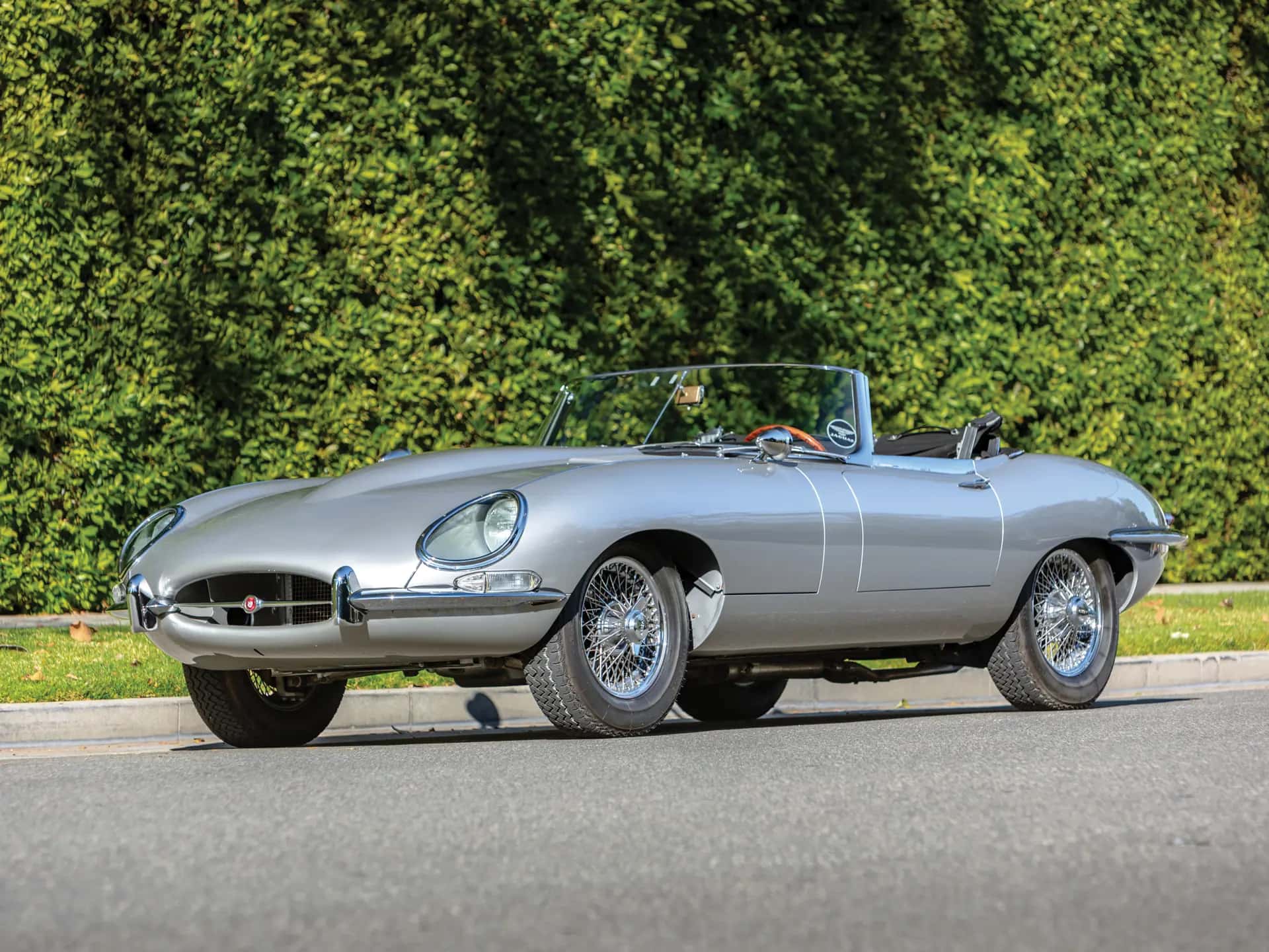 1962 Jaguar E-Type Series 1 3.8-Litre Roadster sold for $198,800
