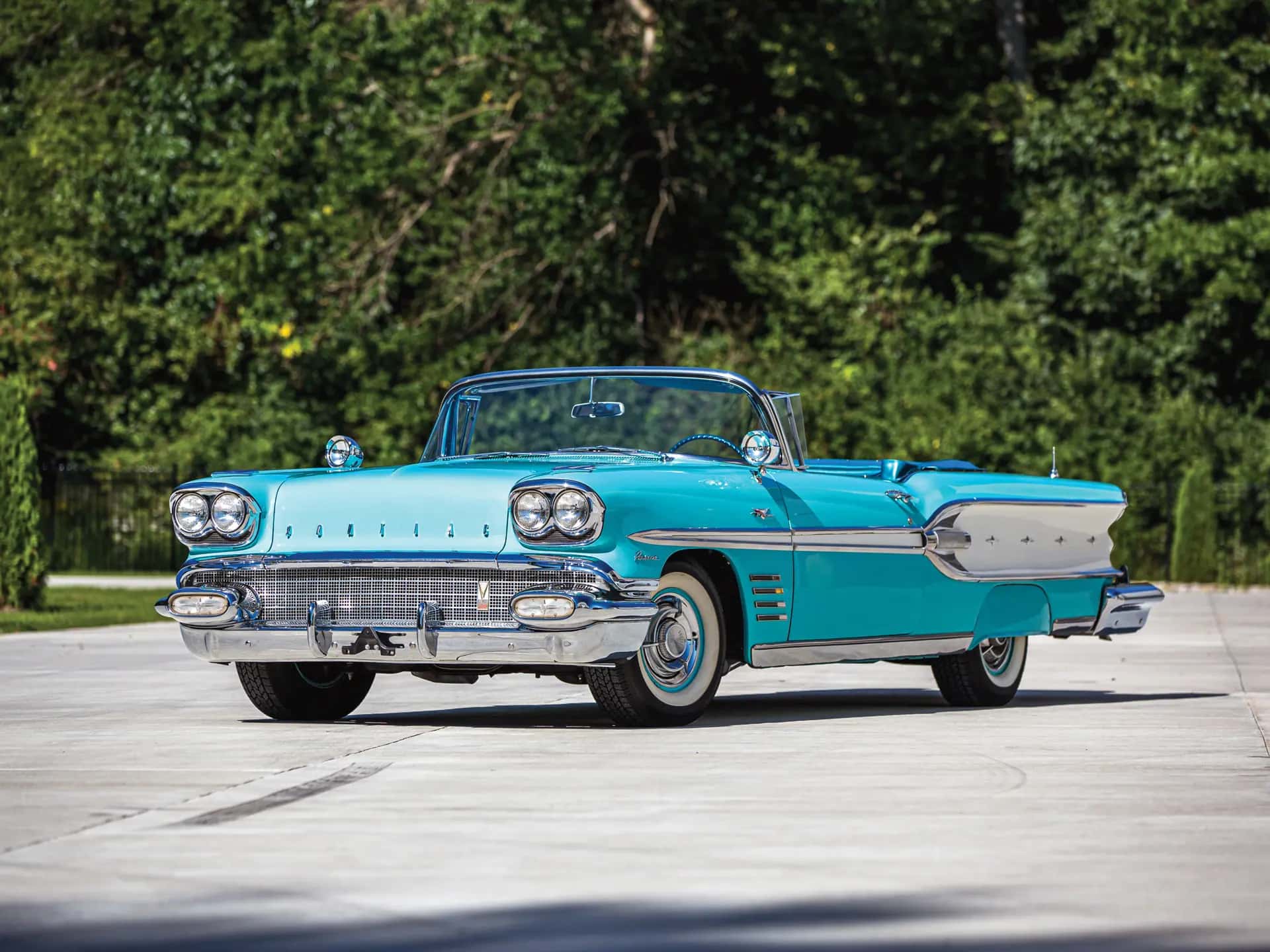 1958 Pontiac Parisienne Convertible sold for $72,800