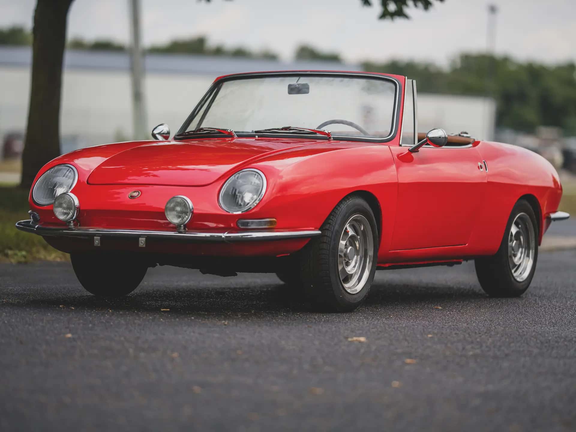 1966 Fiat 850 Spider sold for $15,680