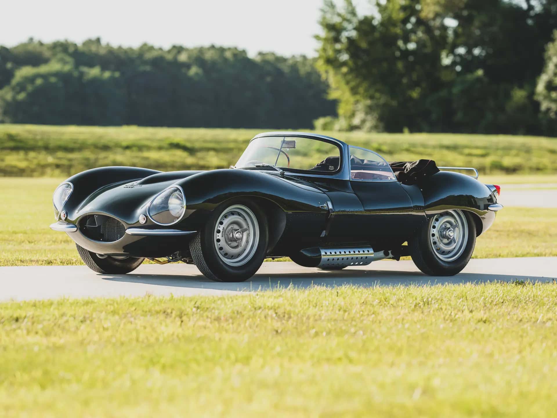 1957 Jaguar XKSS Continuation sold for $1,985,000