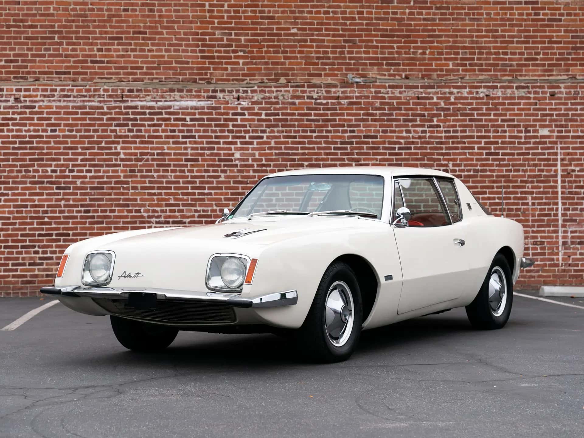 1963 Studebaker Avanti R2 'Supercharged' sold for $28,600