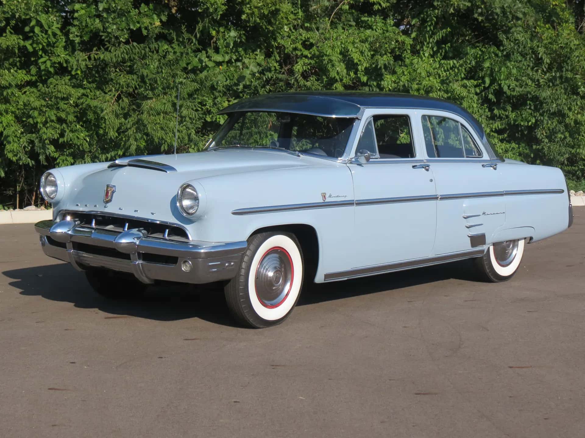 1953 Mercury Monterey Sedan sold for $8,250
