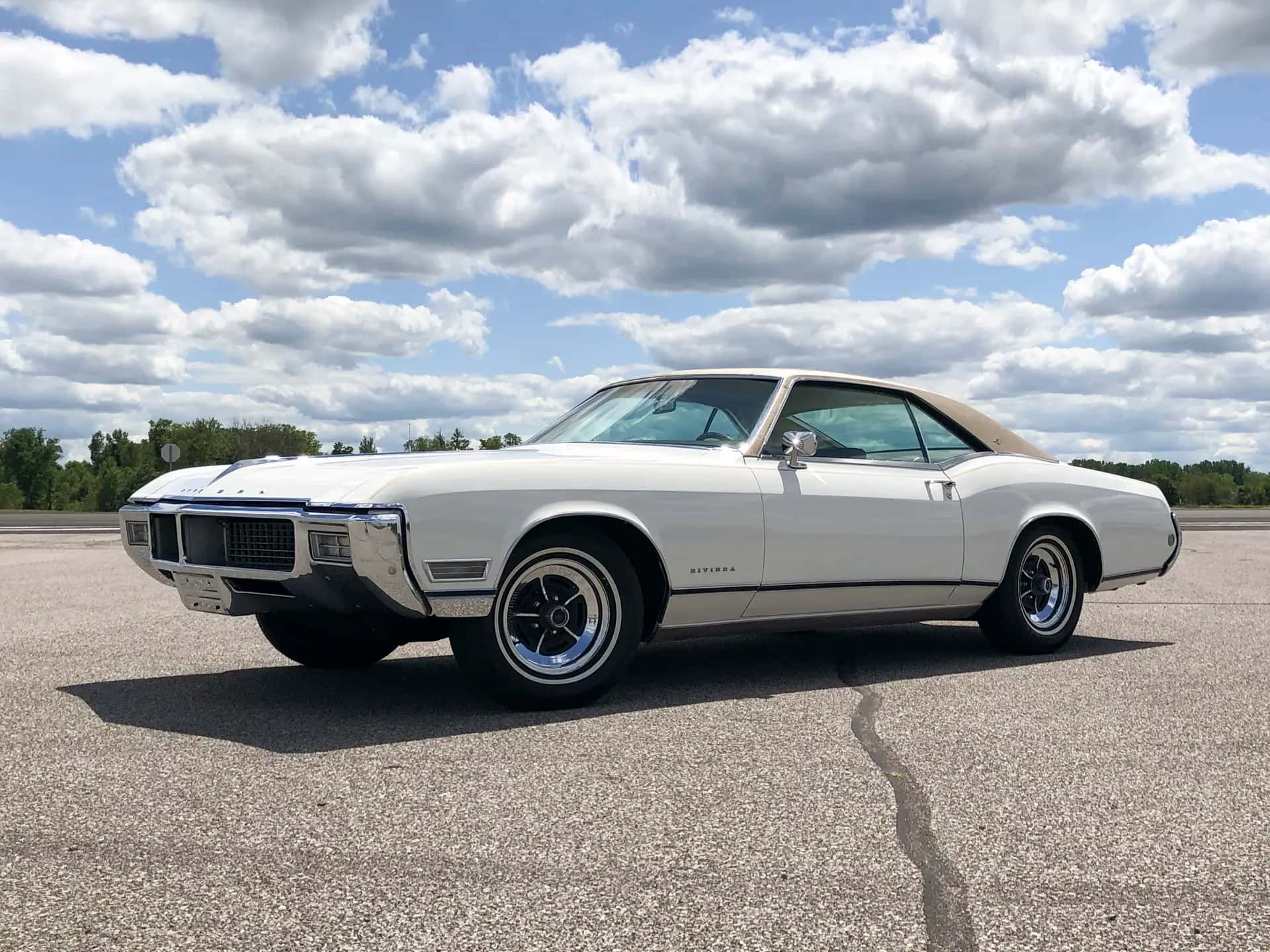 1968 Buick Riviera Coupe sold for $17,600