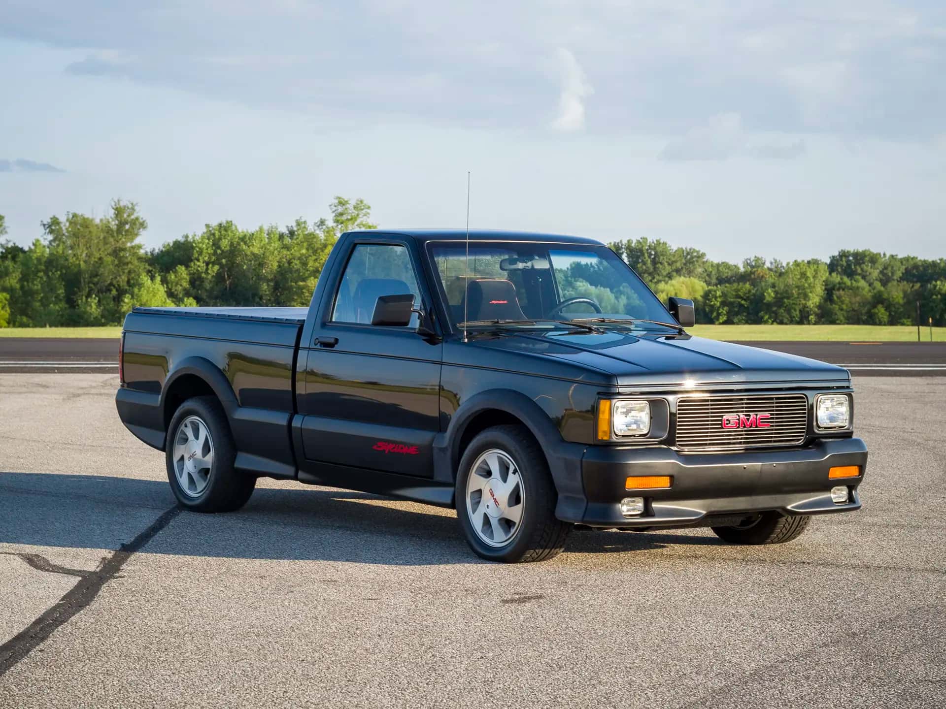 1991 GMC Syclone sold for $57,200