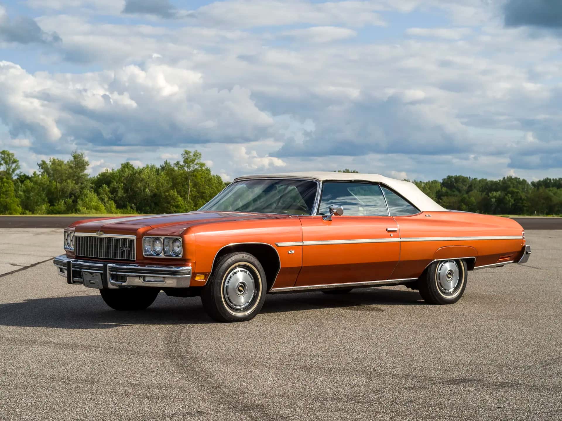 1975 Chevrolet Caprice Classic Convertible sold for $33,000