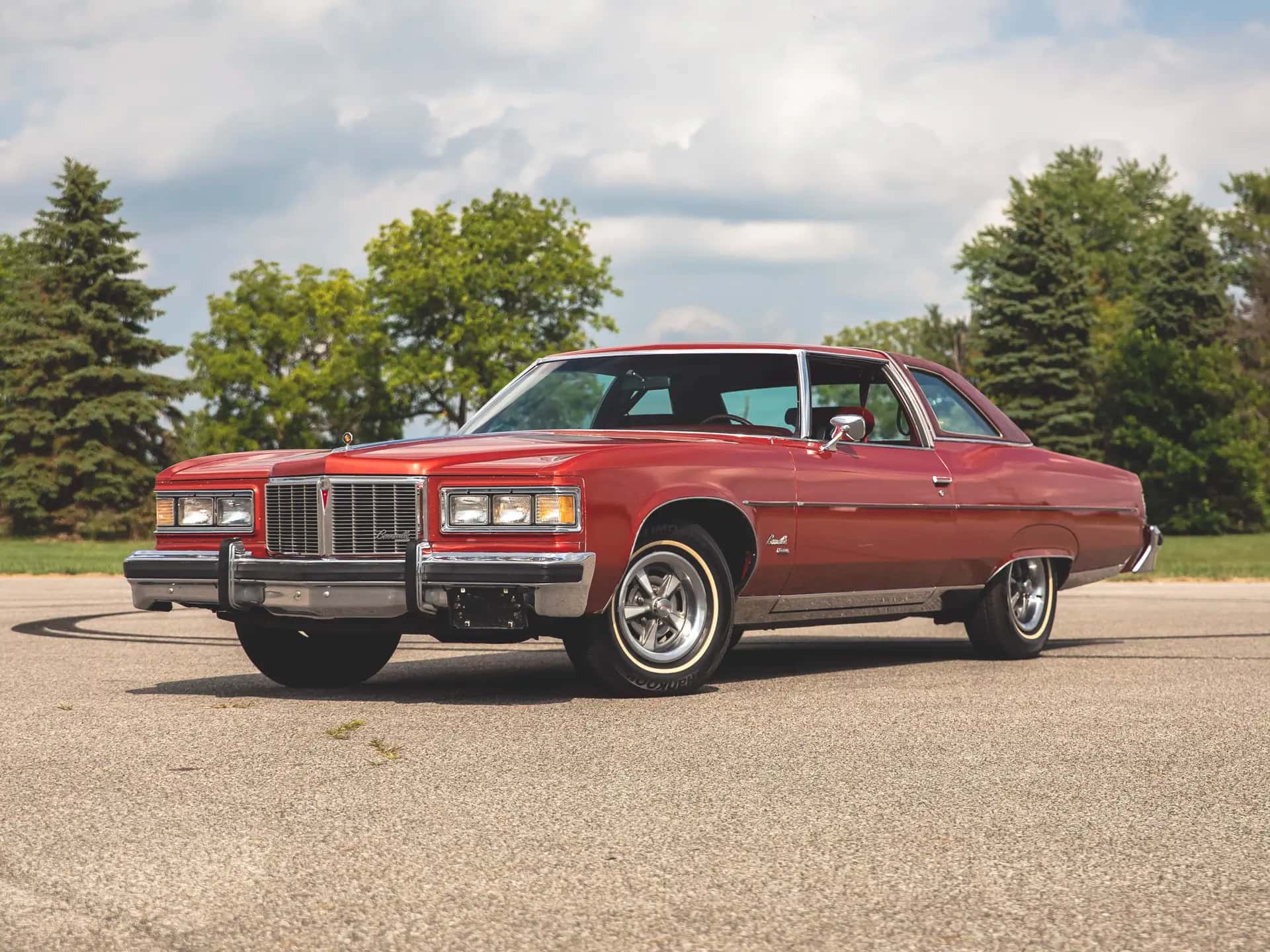 1976 Pontiac Bonneville Brougham sold for $7,975