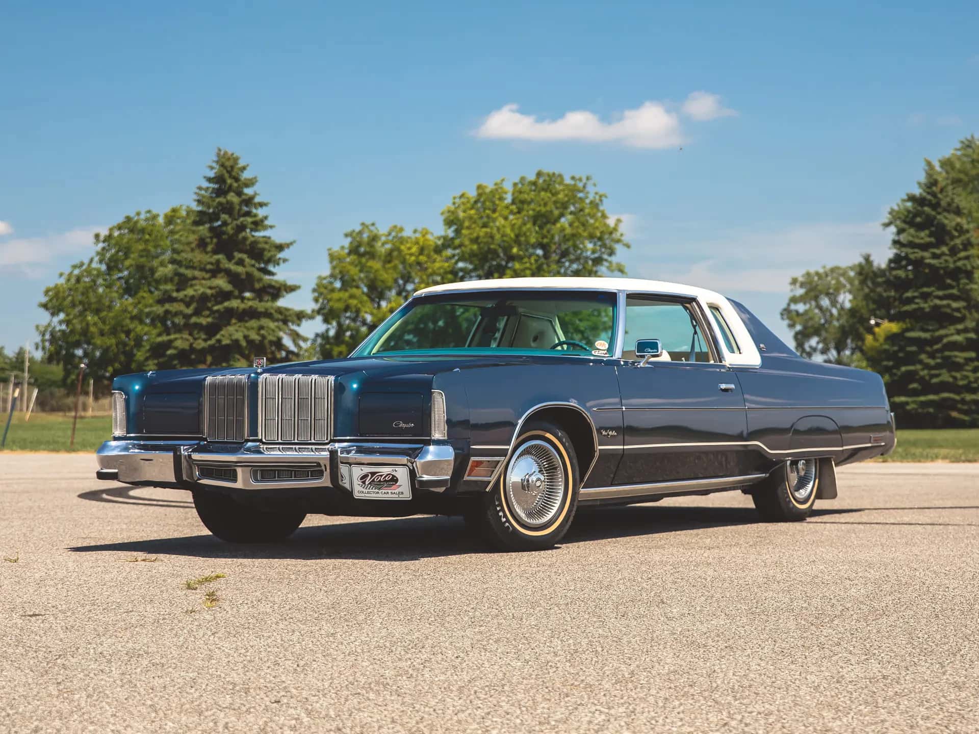 1978 Chrysler New Yorker Brougham sold for $11,000