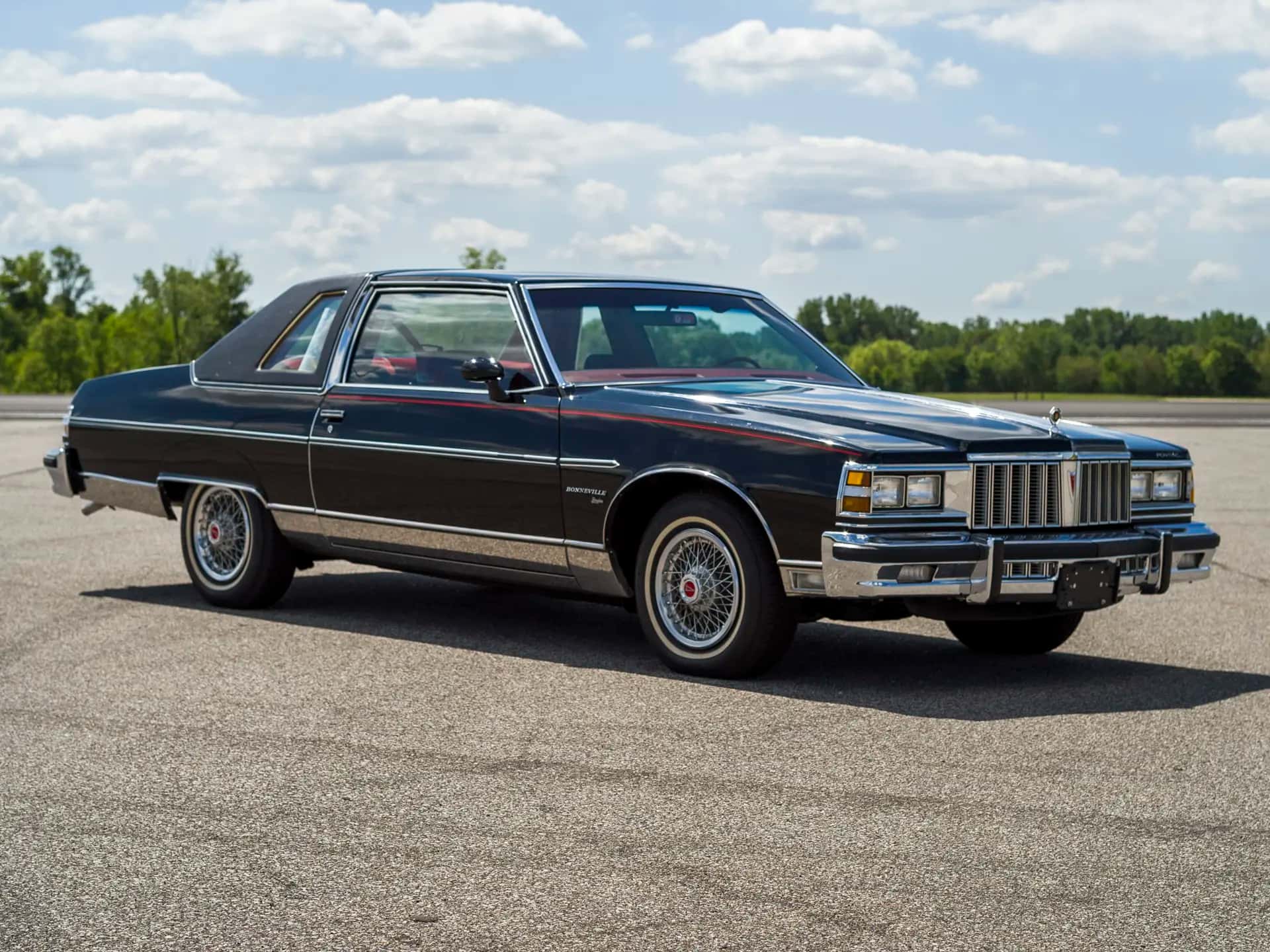 1979 Pontiac Bonneville Brougham Landau sold for $20,350