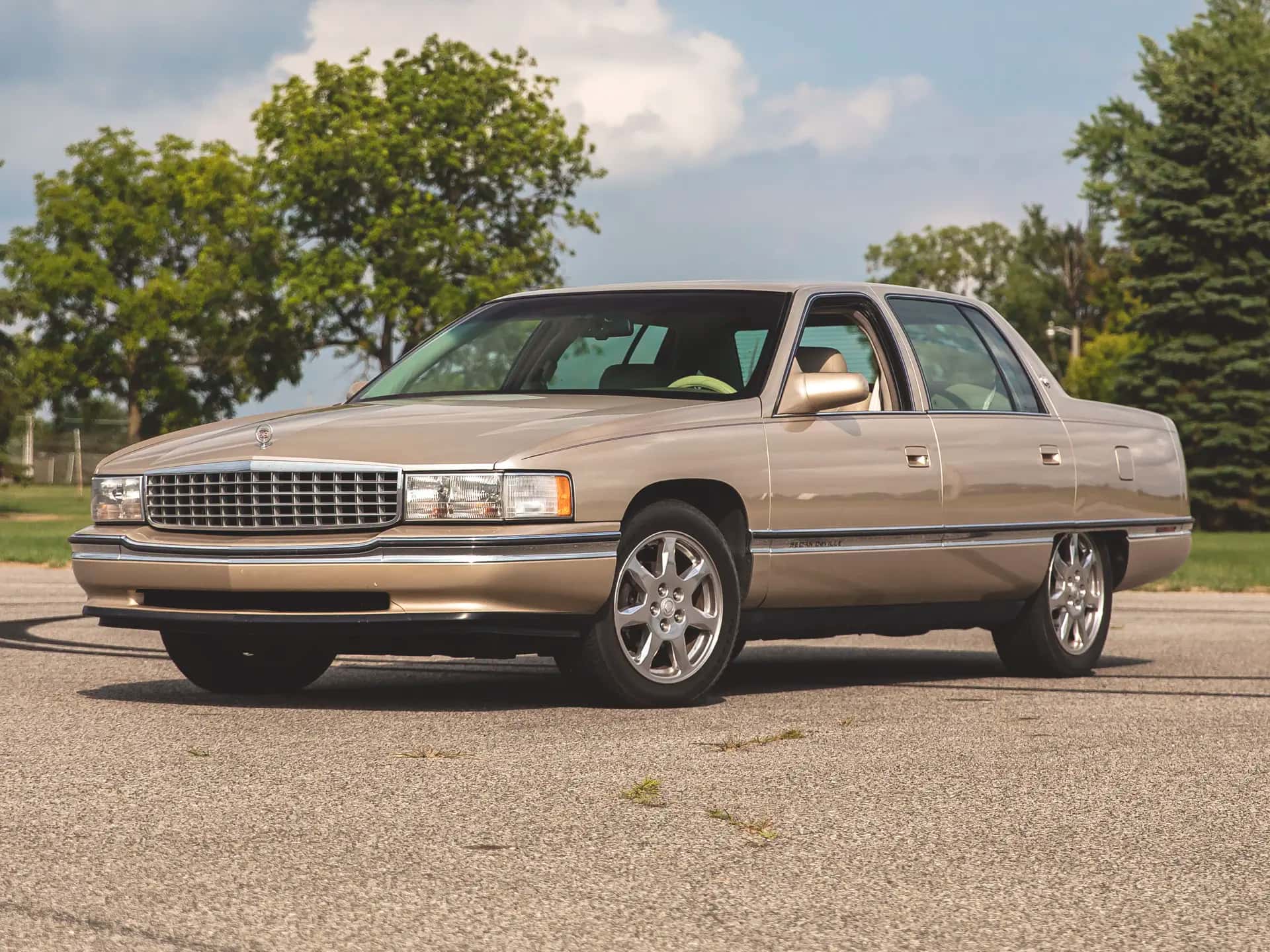 1995 Cadillac Sedan DeVille sold for $5,225