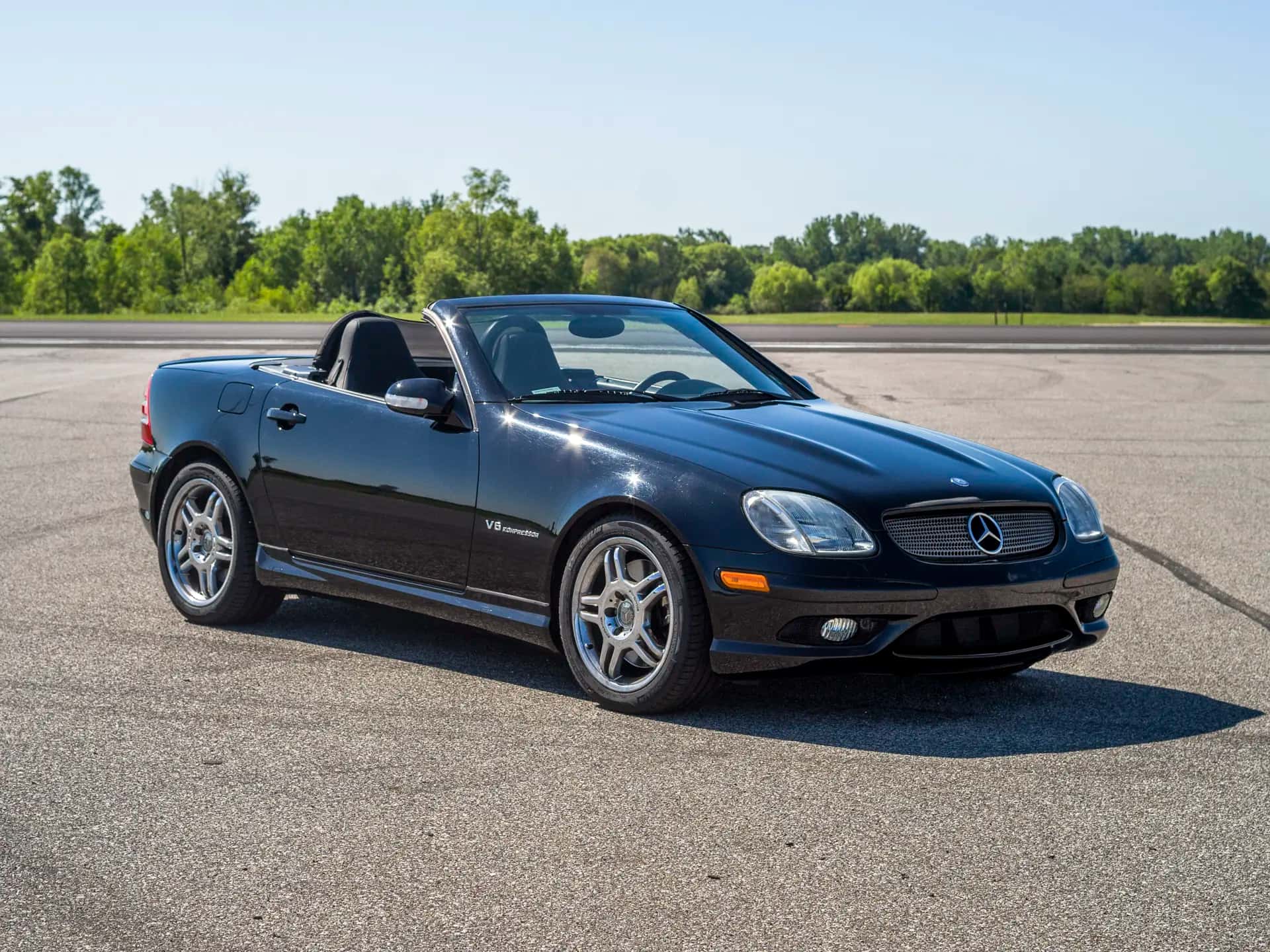2002 Mercedes-Benz SLK 32 AMG sold for $20,350