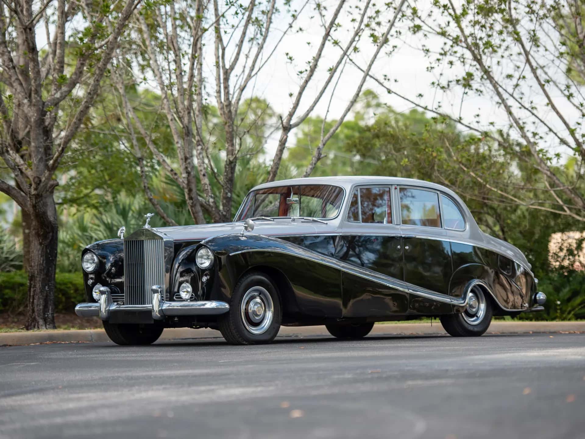 1957 Rolls-Royce Silver Cloud Sports Saloon sold for $46,750
