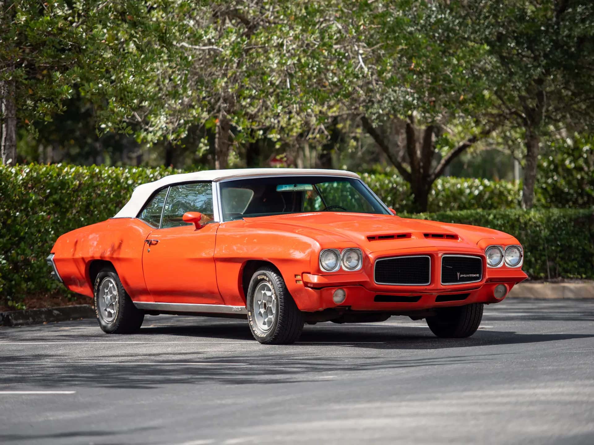 1971 Pontiac LeMans Sport Convertible sold for $14,300
