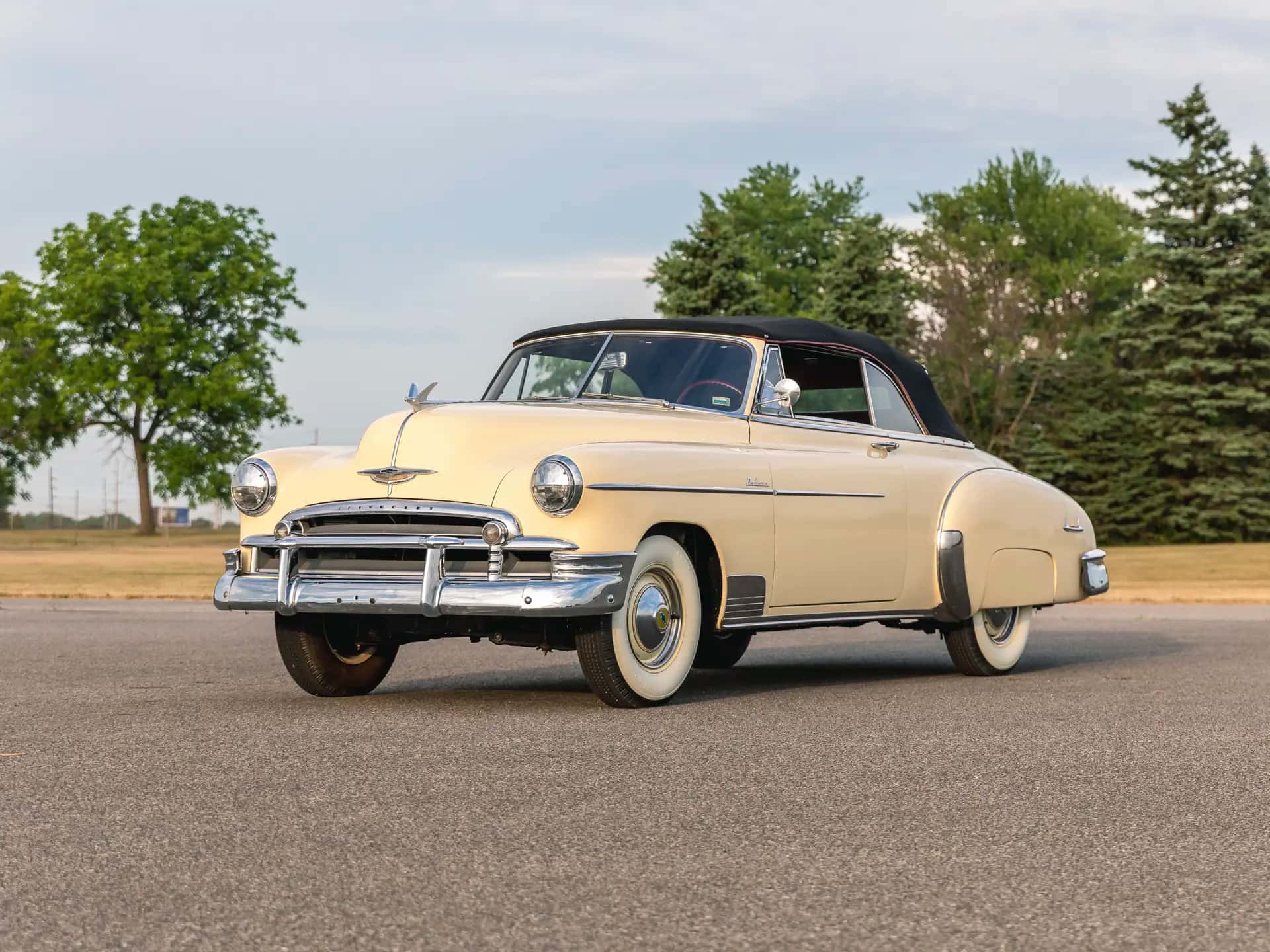 1950 Chevrolet Deluxe Convertible sold for $44,000
