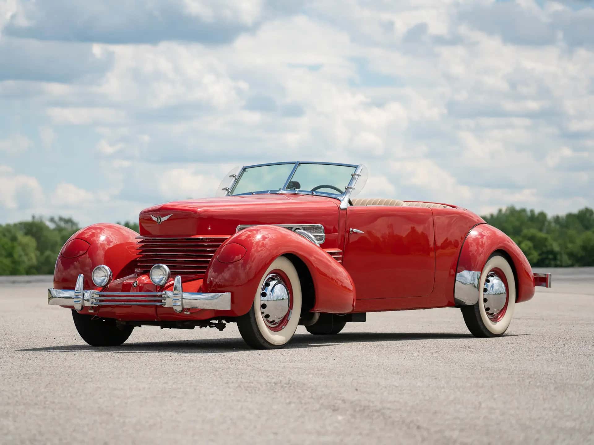 1937 Cord 812 Supercharged Phaeton sold for $90,750