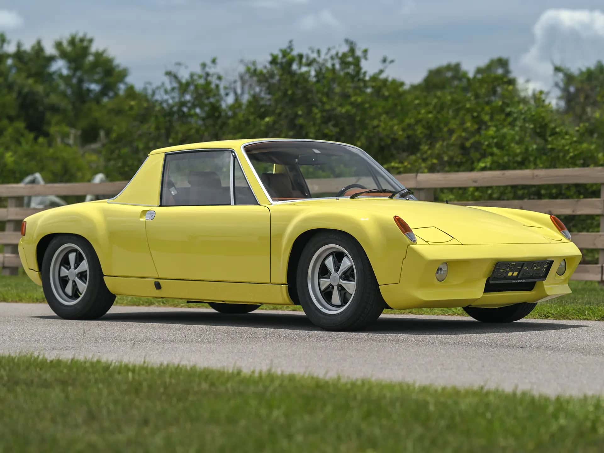 1972 Porsche 916 sold for $957,000