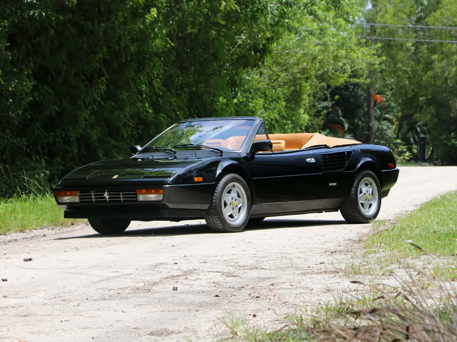 1986 Ferrari Mondial 3.2 Cabriolet sold for $0