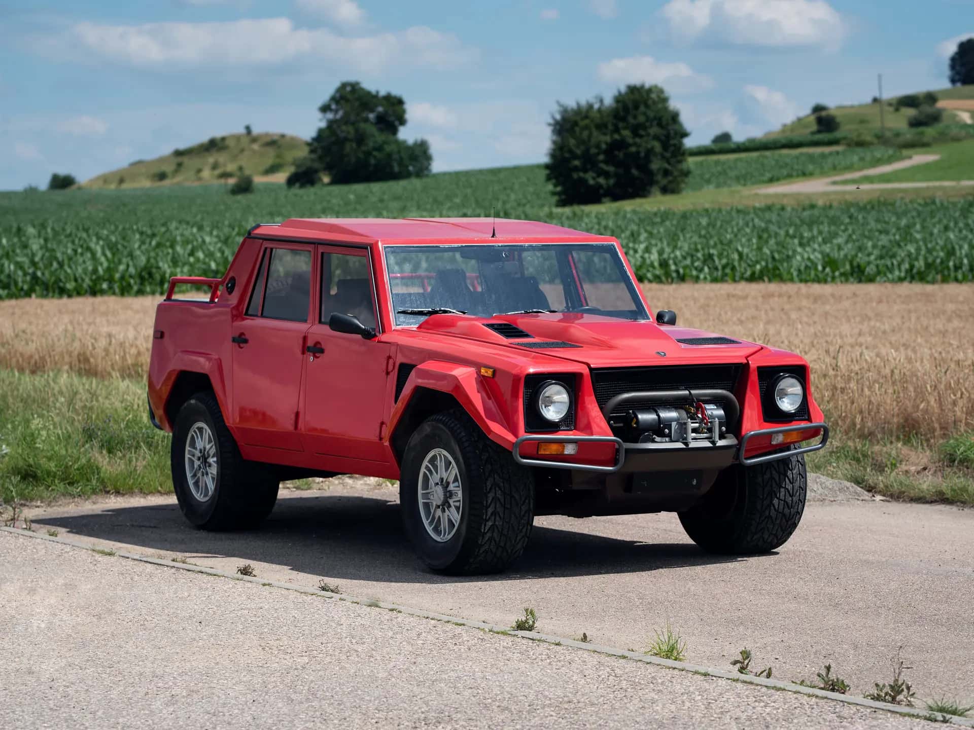 1991 Lamborghini LM002 sold for €0