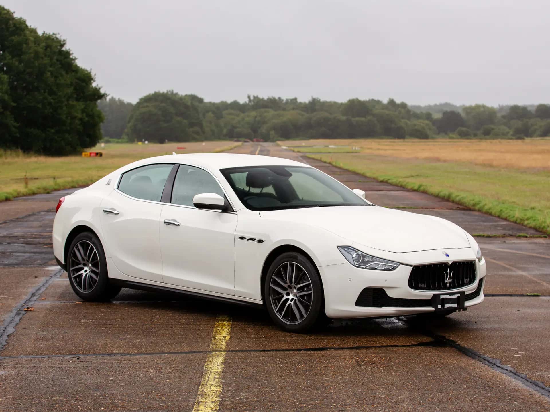 2016 Maserati Ghibli sold for €20,900