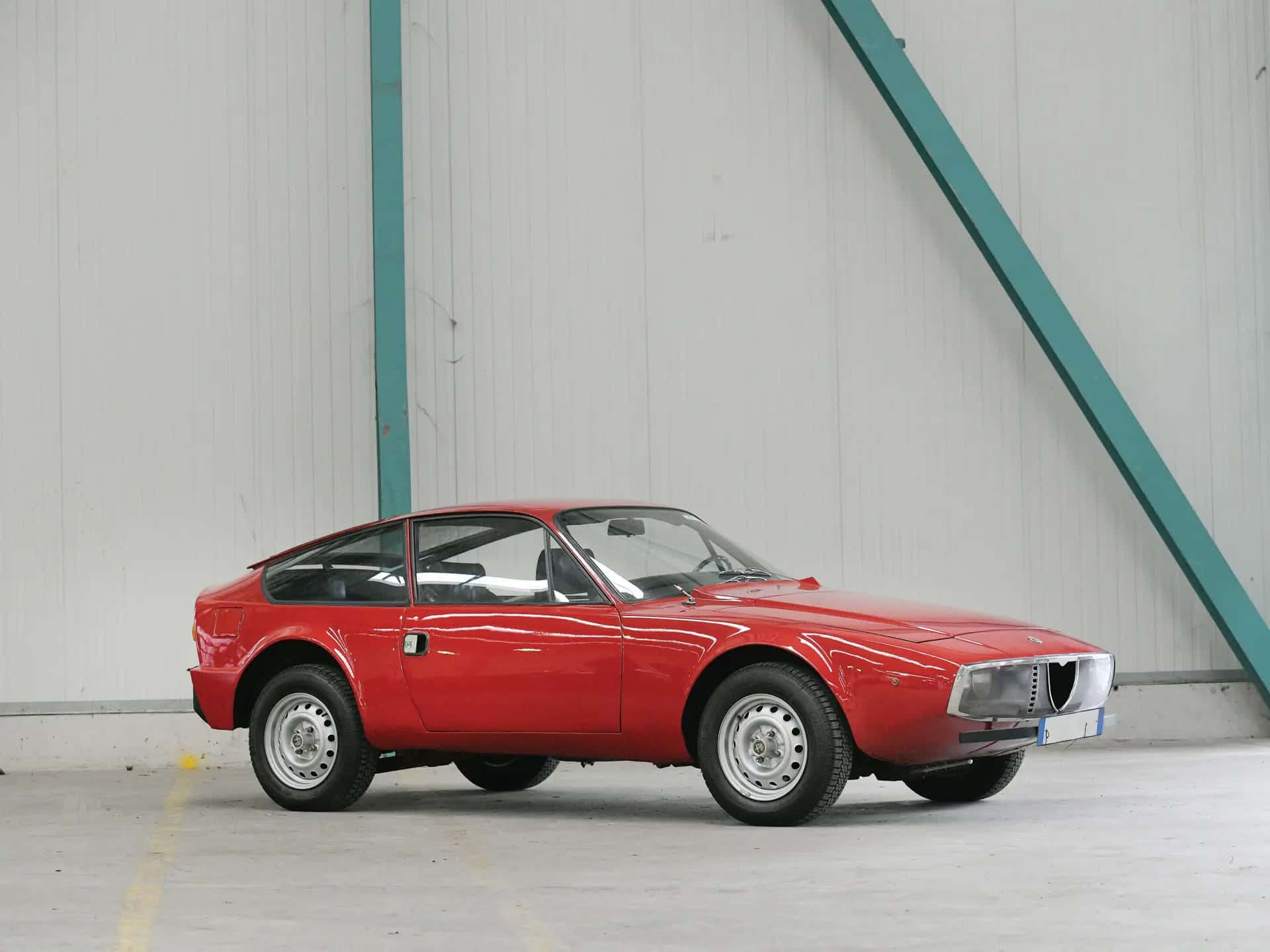 1972 Alfa Romeo Giulia GT 1300 Junior Zagato sold for €25,300