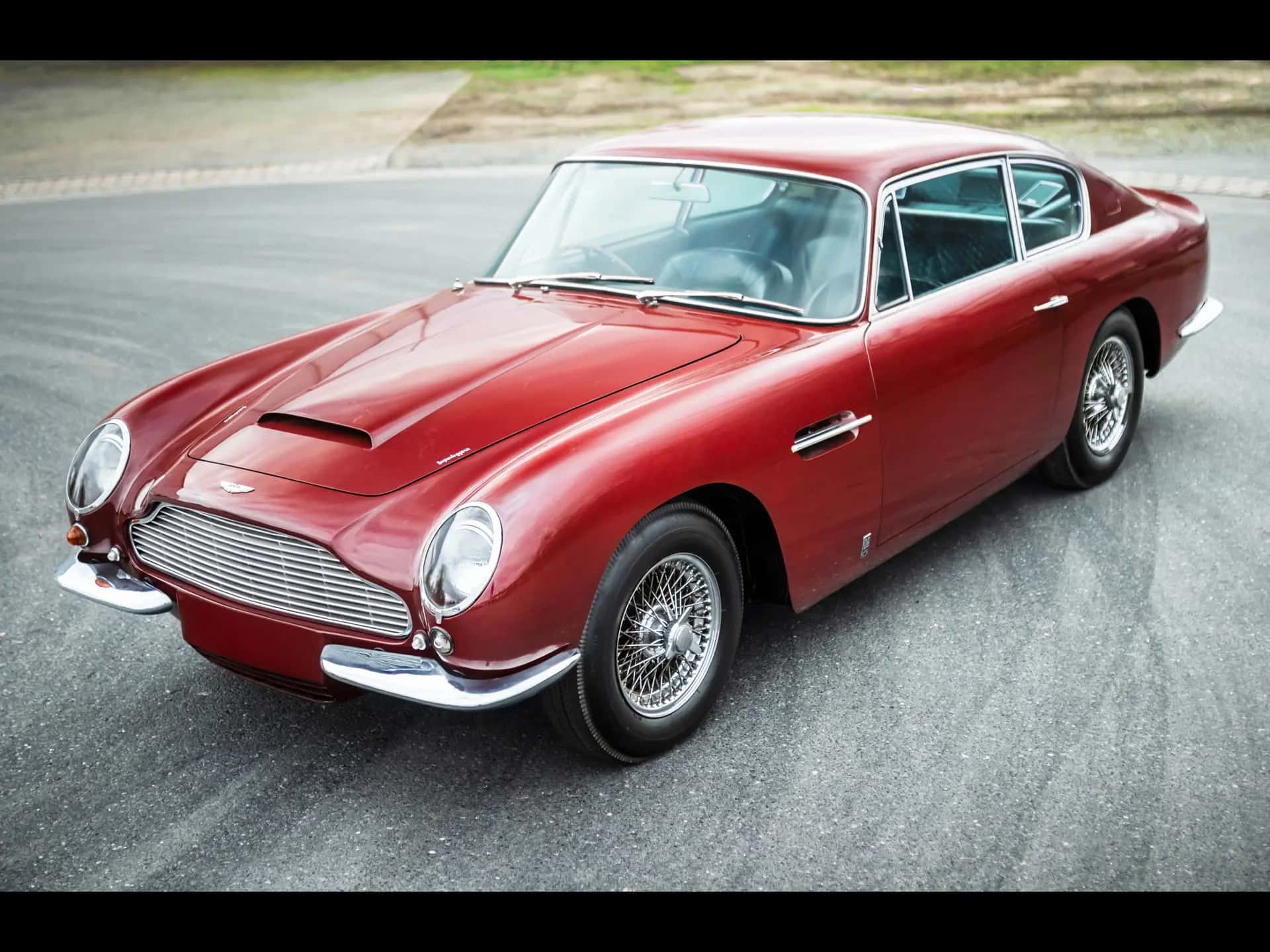 1966 Aston Martin DB6 Coupé sold for €203,500