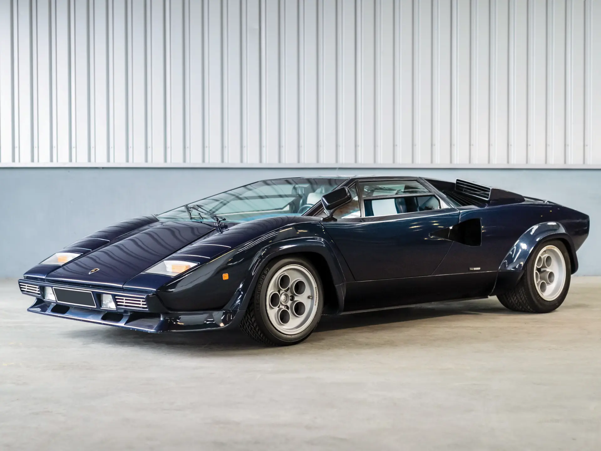 1979 Lamborghini Countach LP400 S sold for €451,000