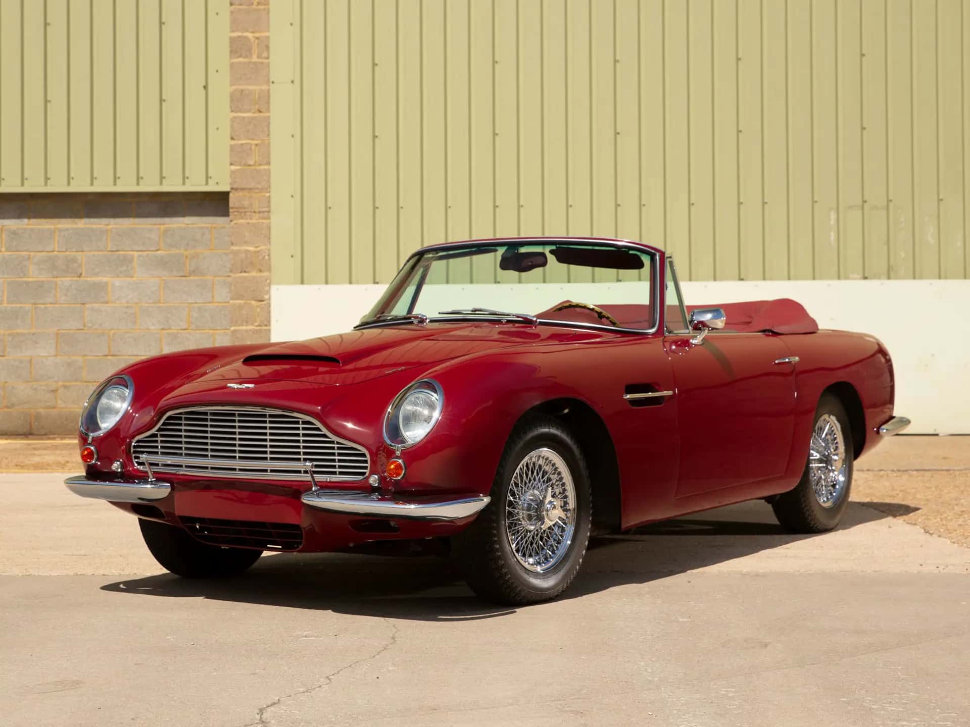 1967 Aston Martin DB6 Volante sold for €627,000