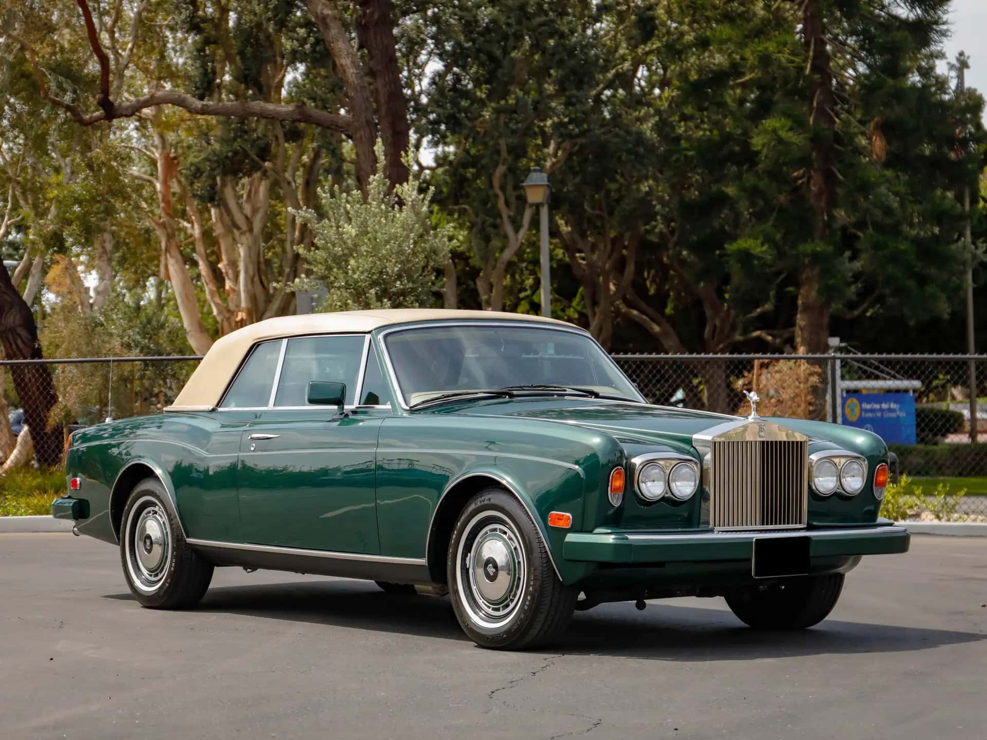 1993 Rolls-Royce Corniche IV sold for $132,000