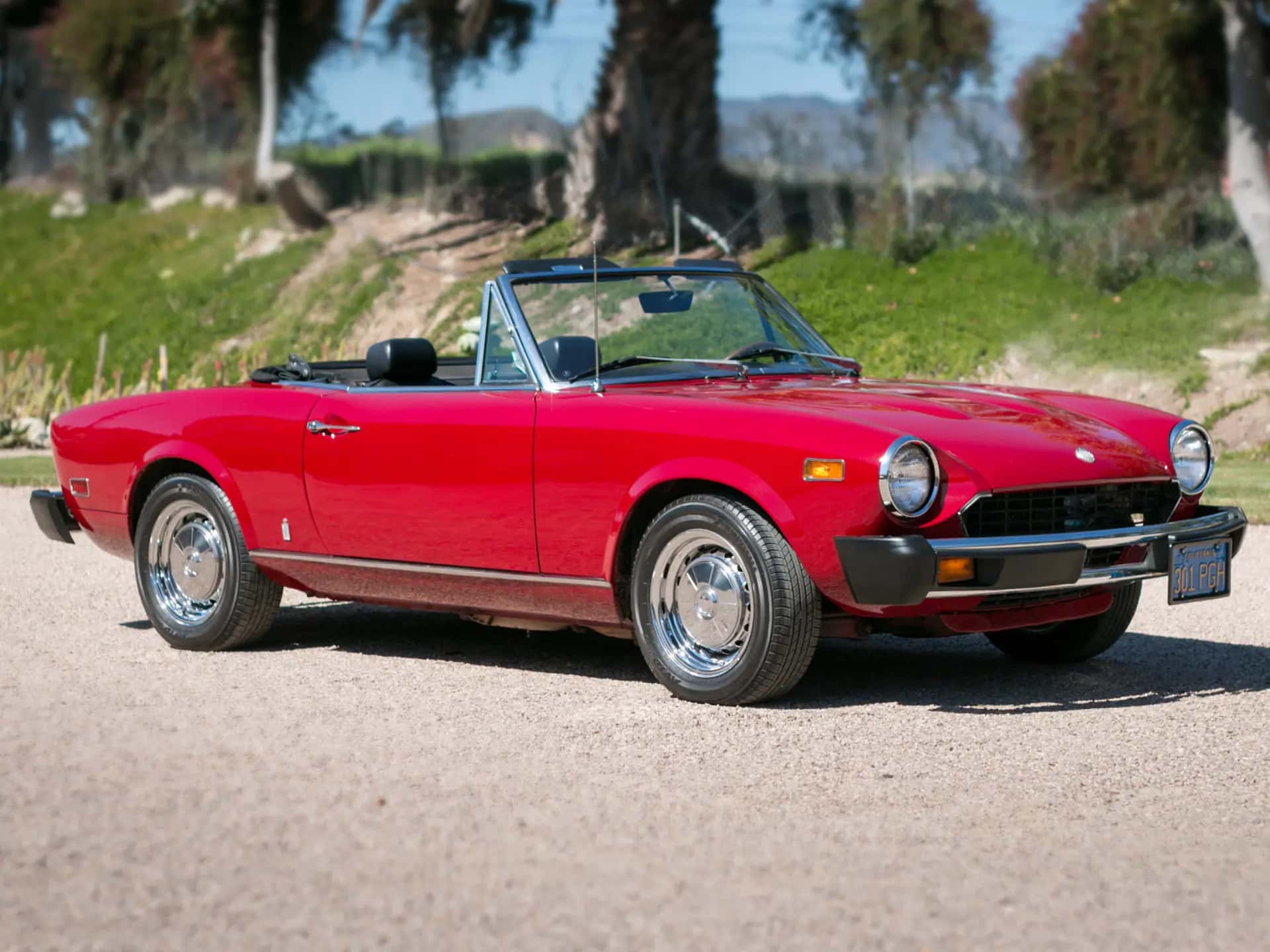 1976 Fiat 124 Sport Spider sold for $9,075