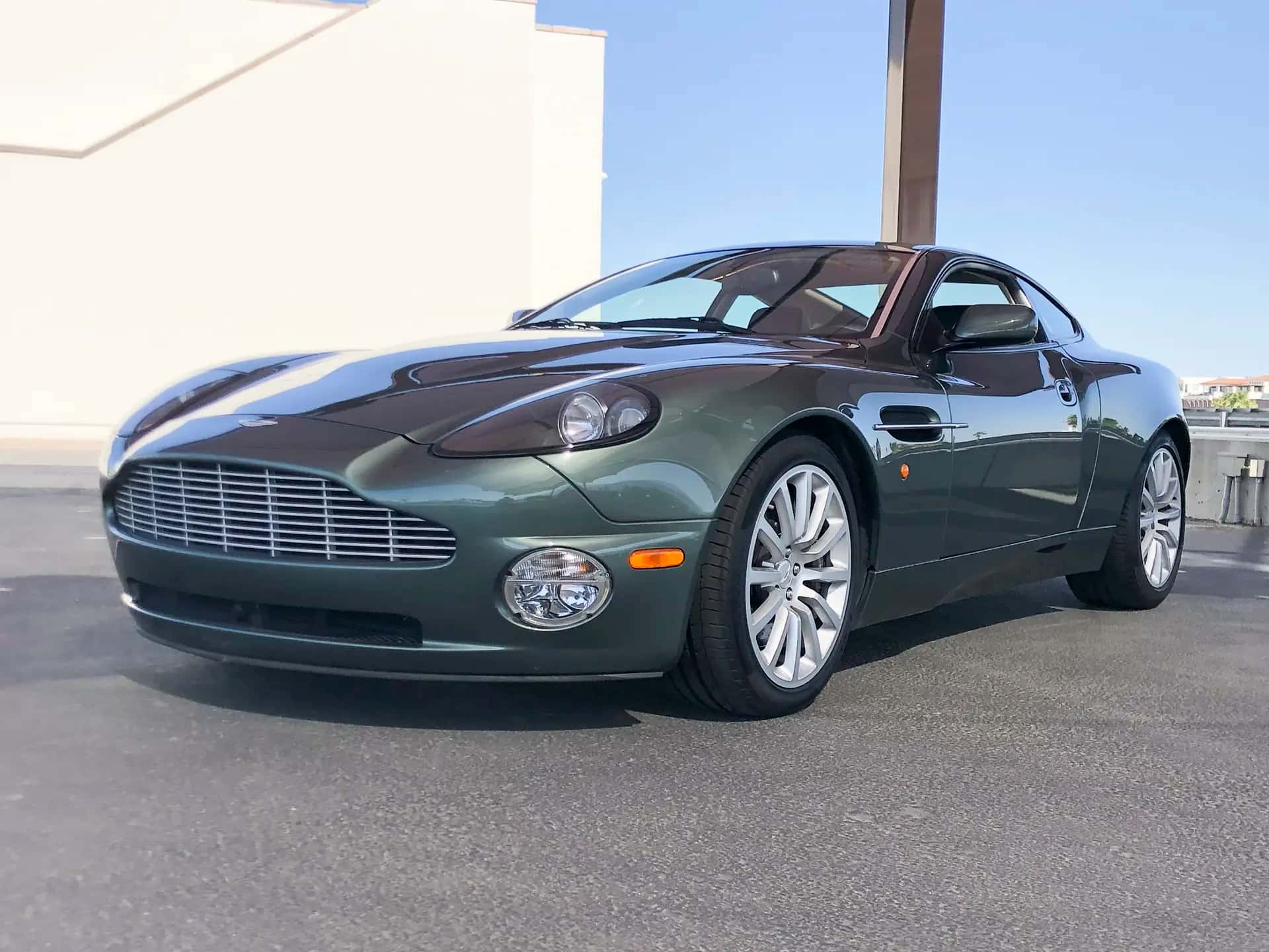 2002 Aston Martin V12 Vanquish sold for $46,200