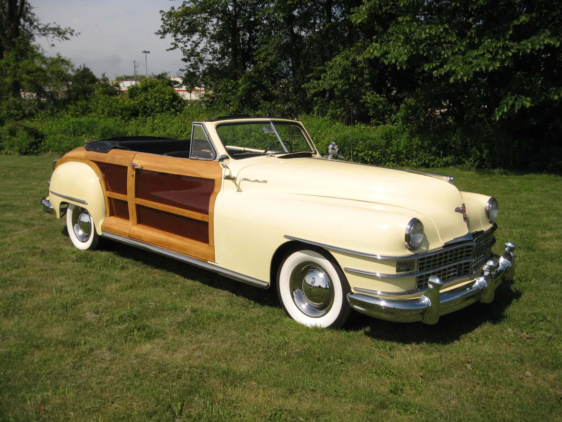 1948 Chrysler Town and Country Convertible sold for $0
