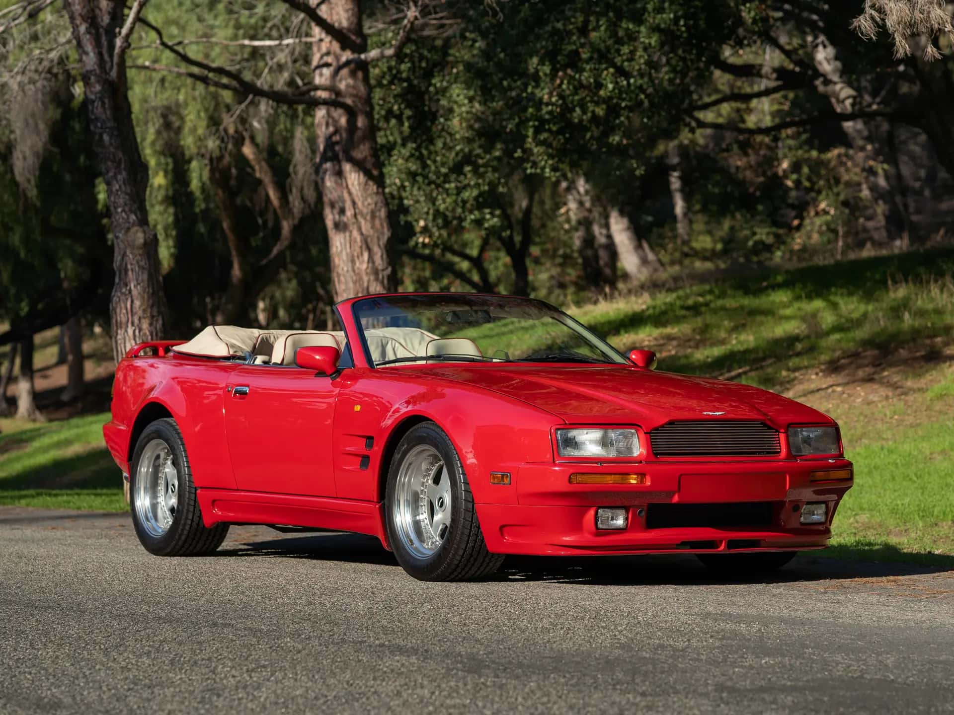 1993 Aston Martin Virage Volante 'Wide Body' sold for $145,600