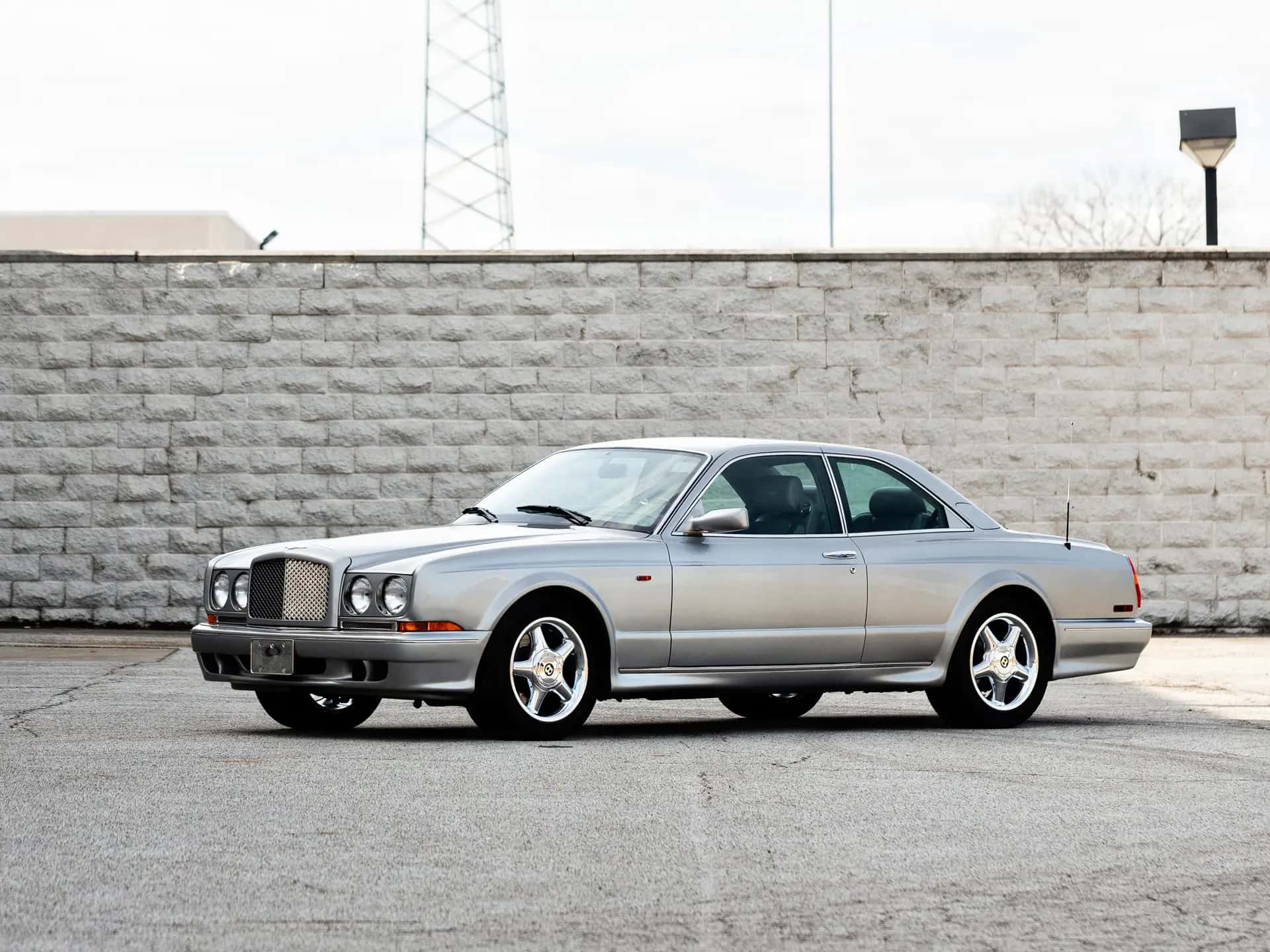 2000 Bentley Continental R Millennium Edition sold for $117,600