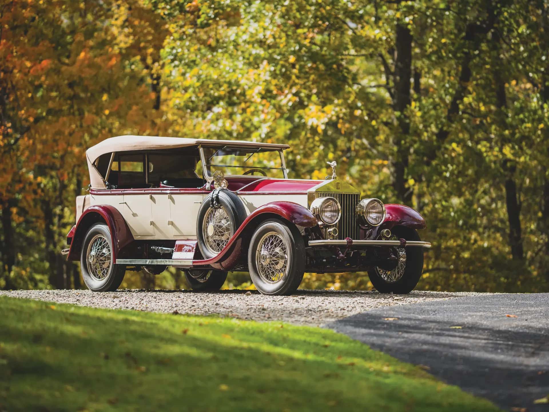 1926 Rolls-Royce Silver Ghost Pall Mall Tourer sold for $196,000