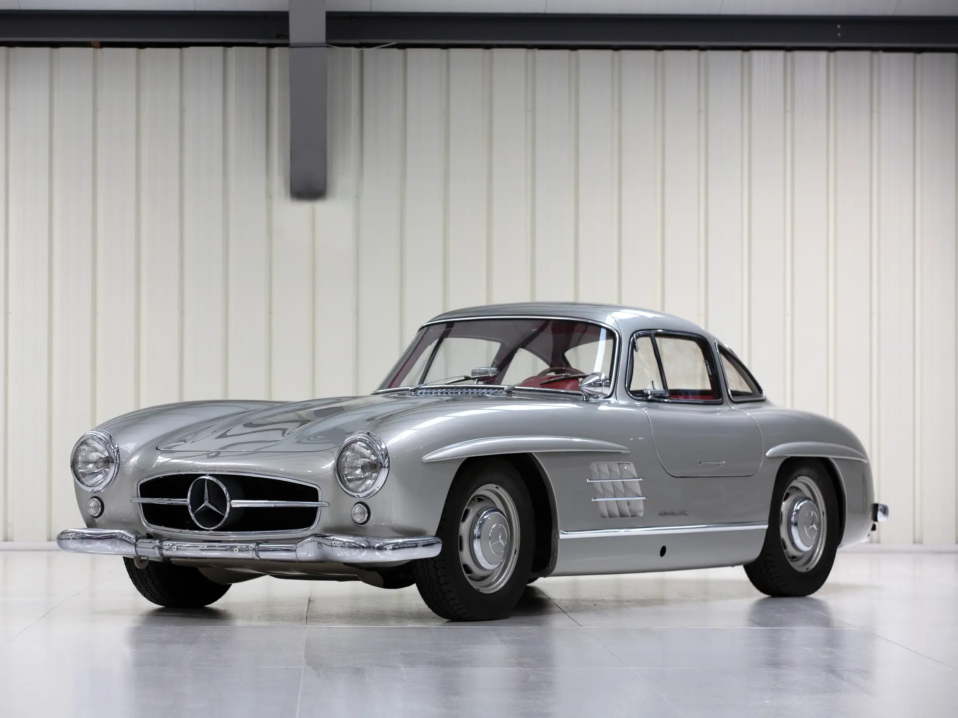 1954 Mercedes-Benz 300 SL Gullwing sold for €1,073,750