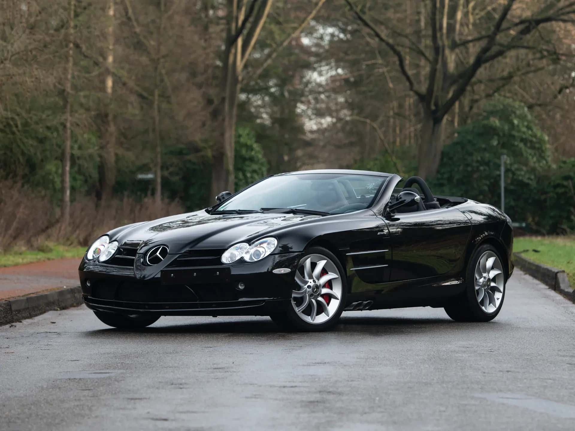 2010 Mercedes-Benz SLR McLaren Roadster sold for €0