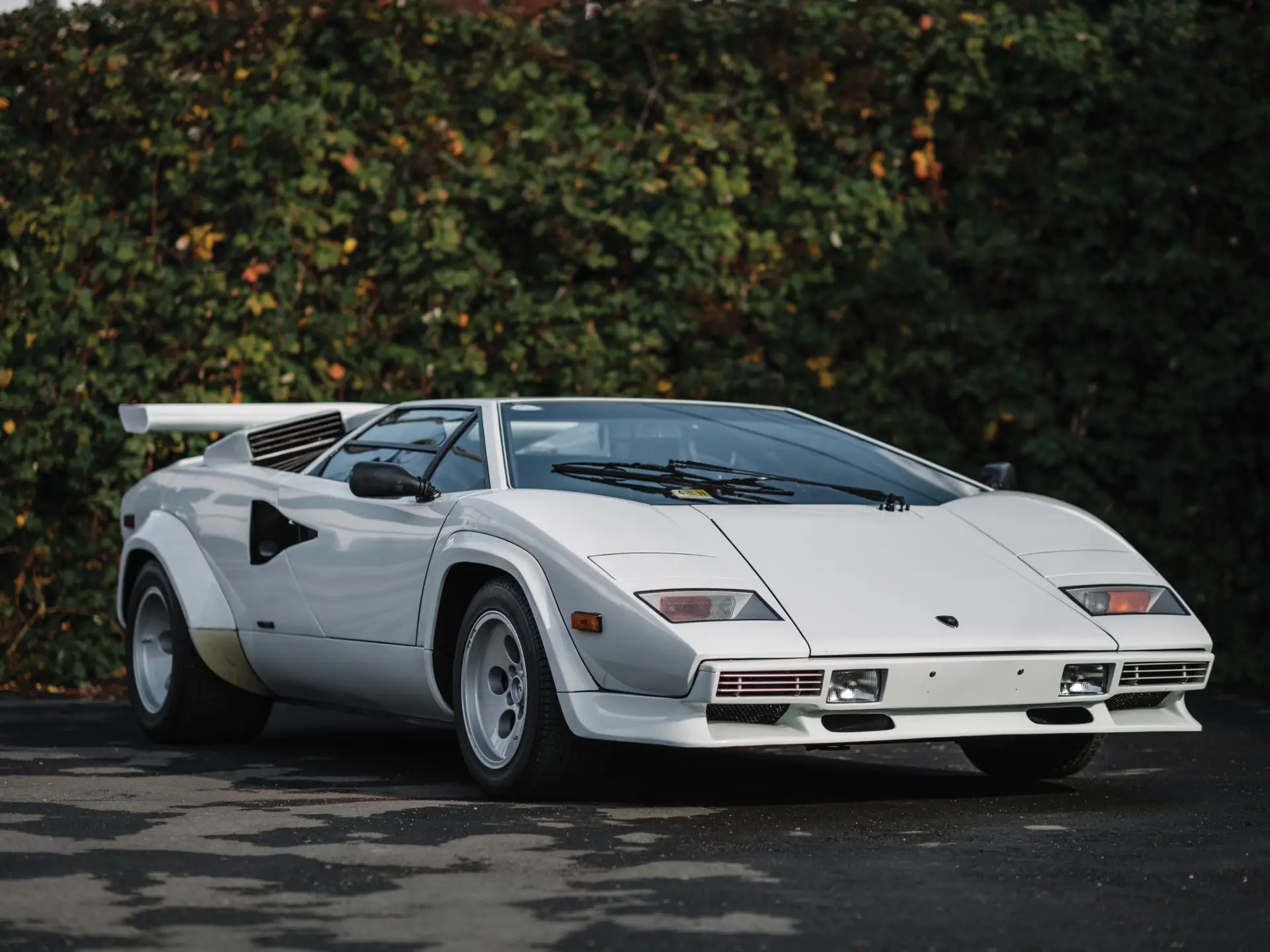1983 Lamborghini Countach LP5000 S sold for $268,800