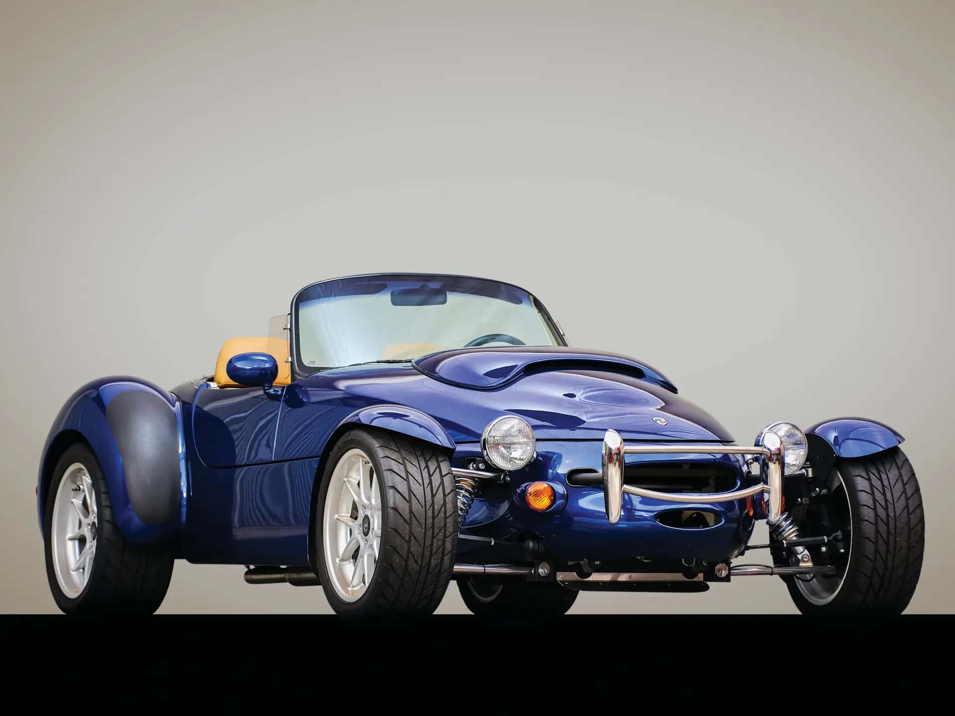 1999 Panoz AIV Roadster sold for $70,000