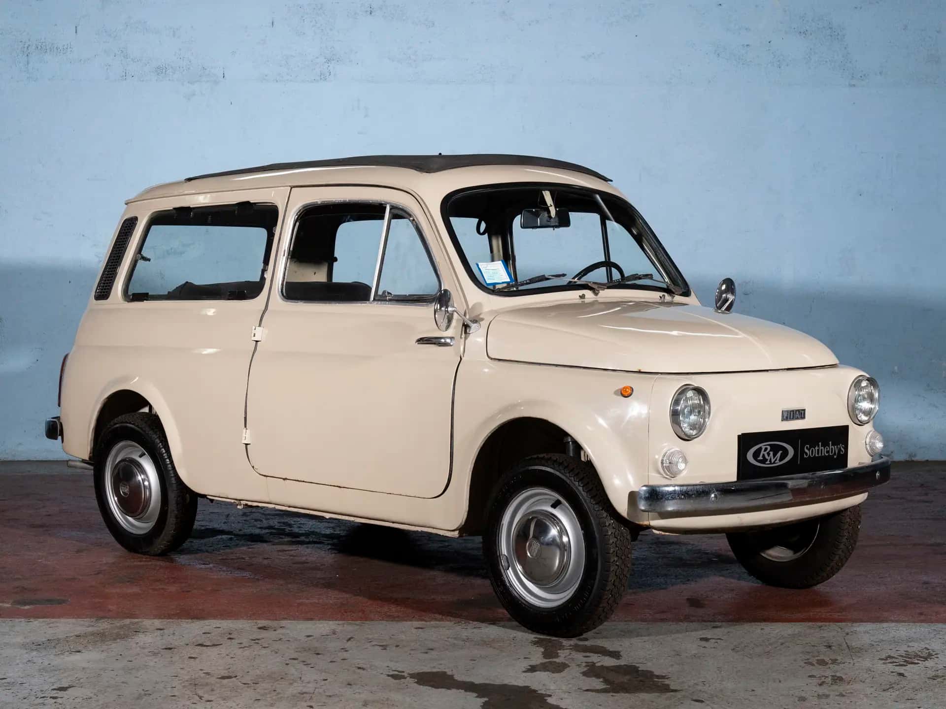 1975 Autobianchi 500 Giardiniera sold for €9,200